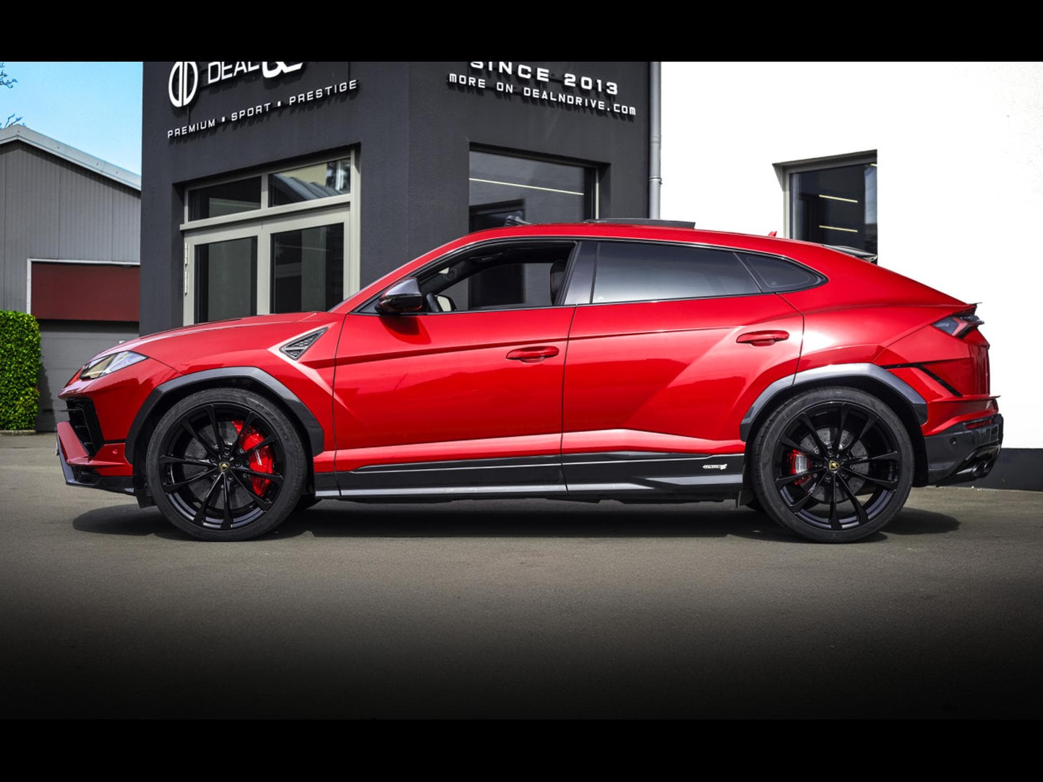 Lamborghini Urus 4.0 V8 S (666 CH) - ROSSO EFESTO (2023) - Photo 2