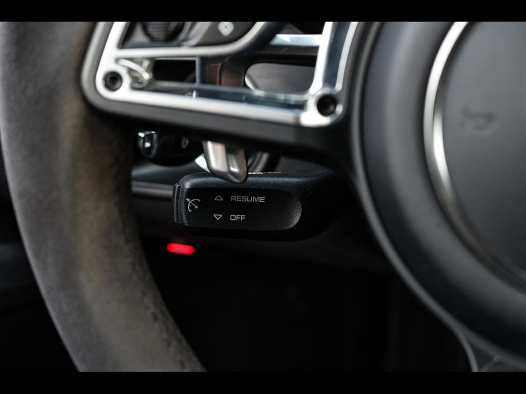 Porsche 911 (991.2) TARGA 4 GTS PDK (2017) - Photo 22