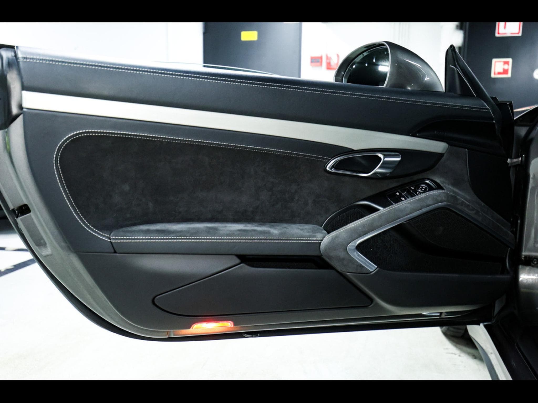 Porsche 911 (991.1) 3.8 GT3 PDK – GRIS QUARTZ (2015) - Photo 9