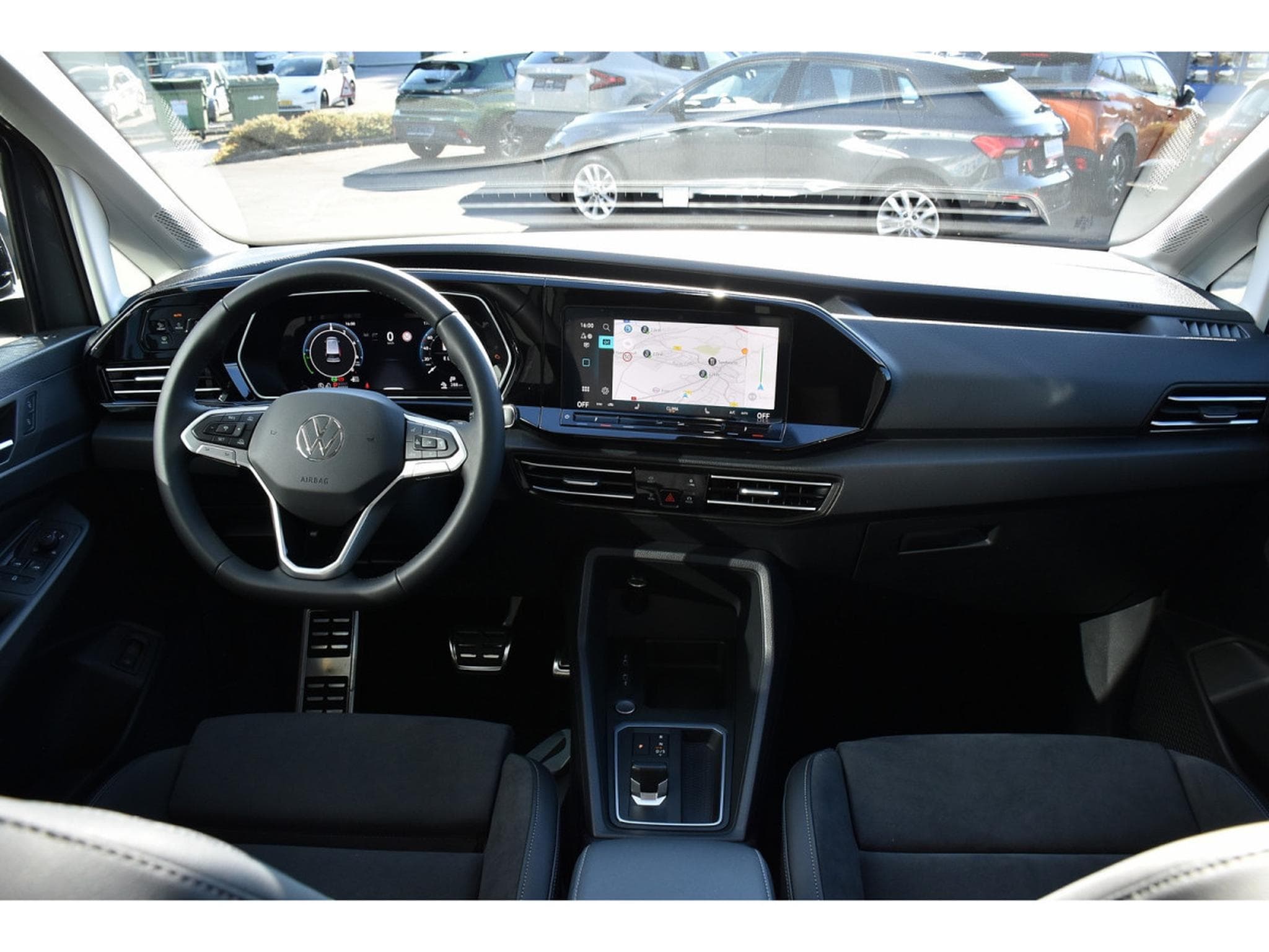 VW Caddy 1.5 TSI eHybrid PHEV Style DSG ACC TRAVEL SIDE ATT RMQ NEUF (2025) - Foto 9