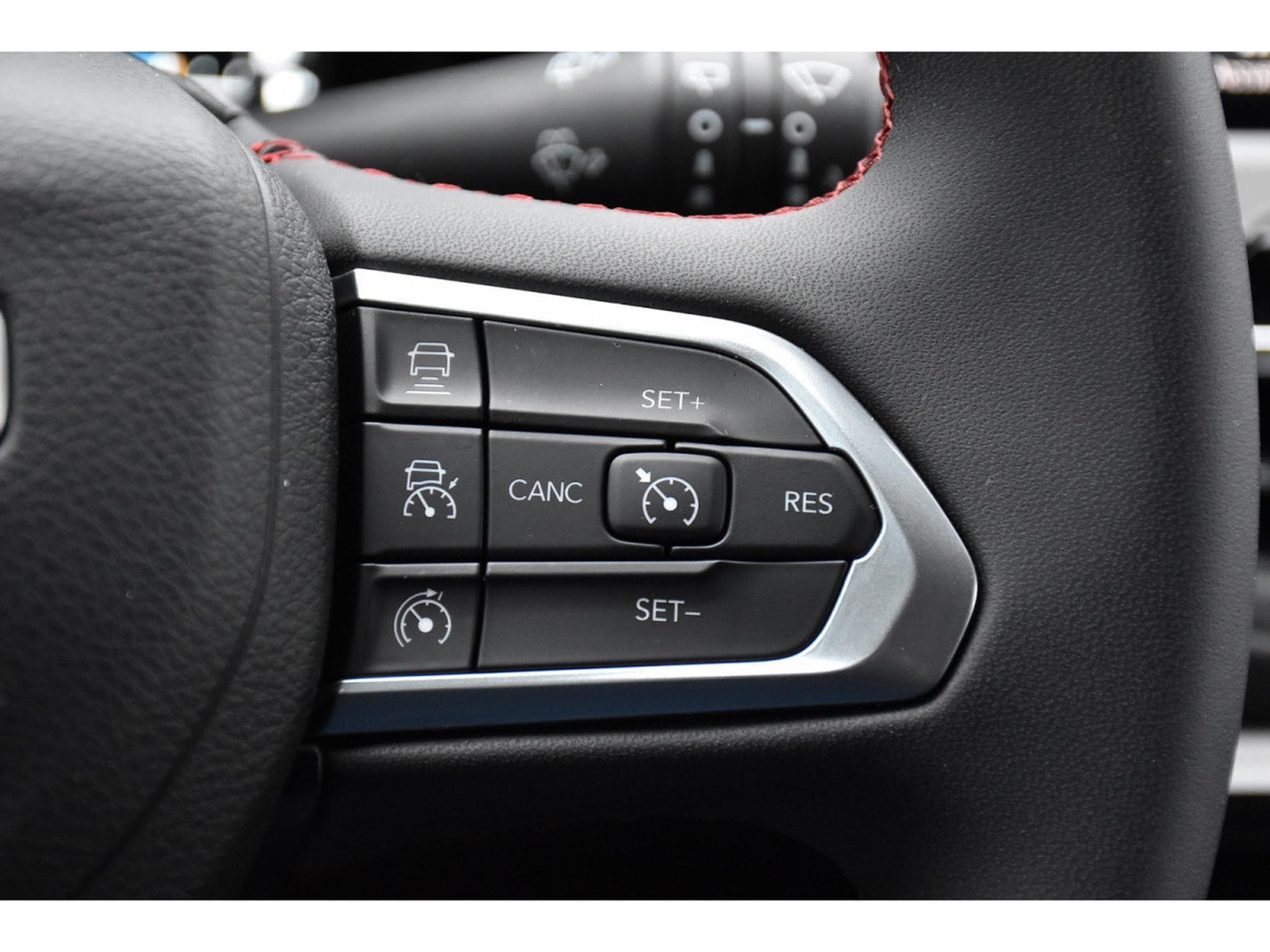 Jeep Compass 1.3 Turbo T4 PHEV eAWD Trailhawk CUIR MEMO LANE CAM 1° MAIN (2024) - Photo 17