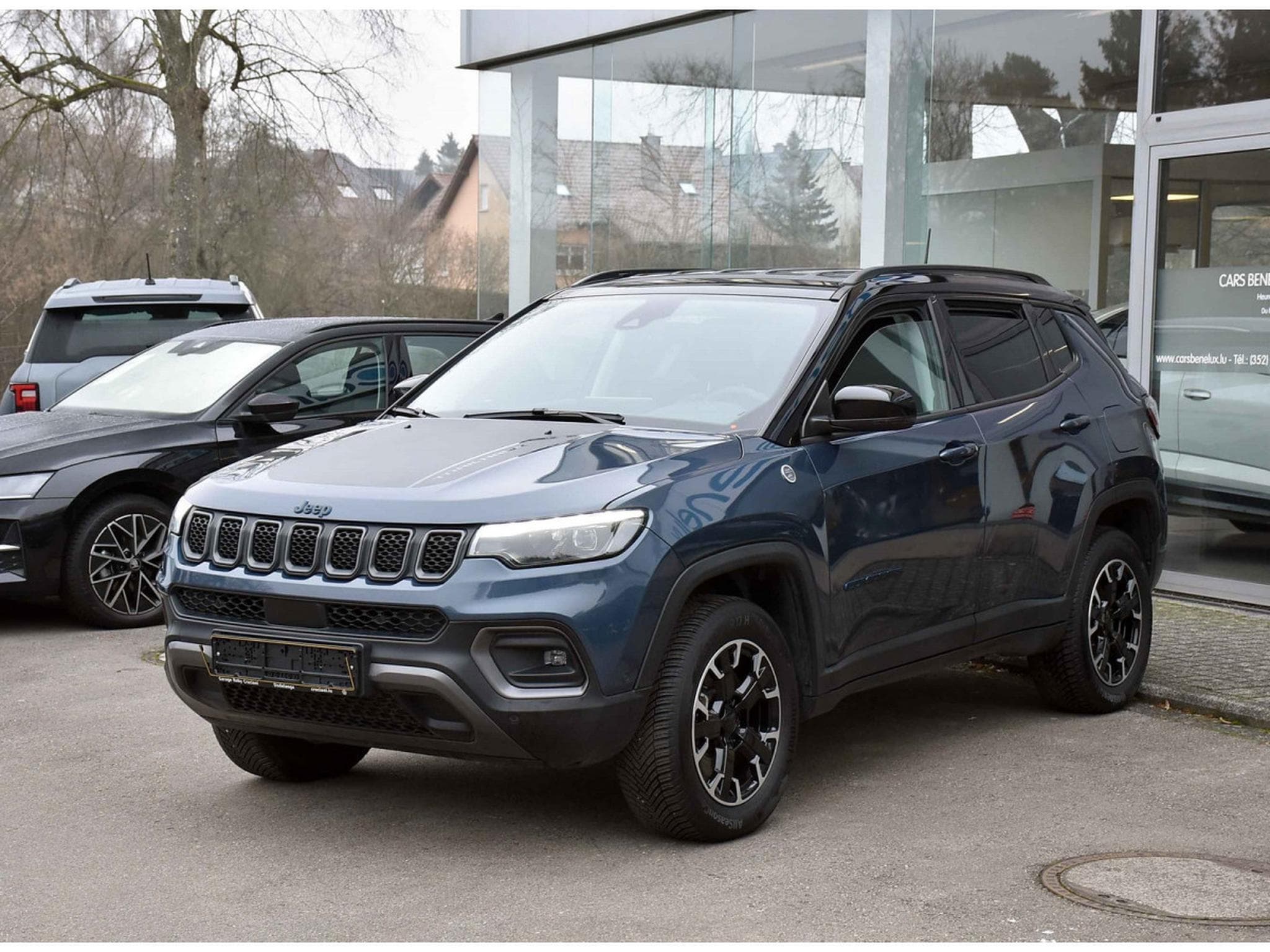Jeep Compass 1.3 Turbo T4 PHEV eAWD Trailhawk CUIR MEMO LANE CAM 1° MAIN (2024) - Photo 2
