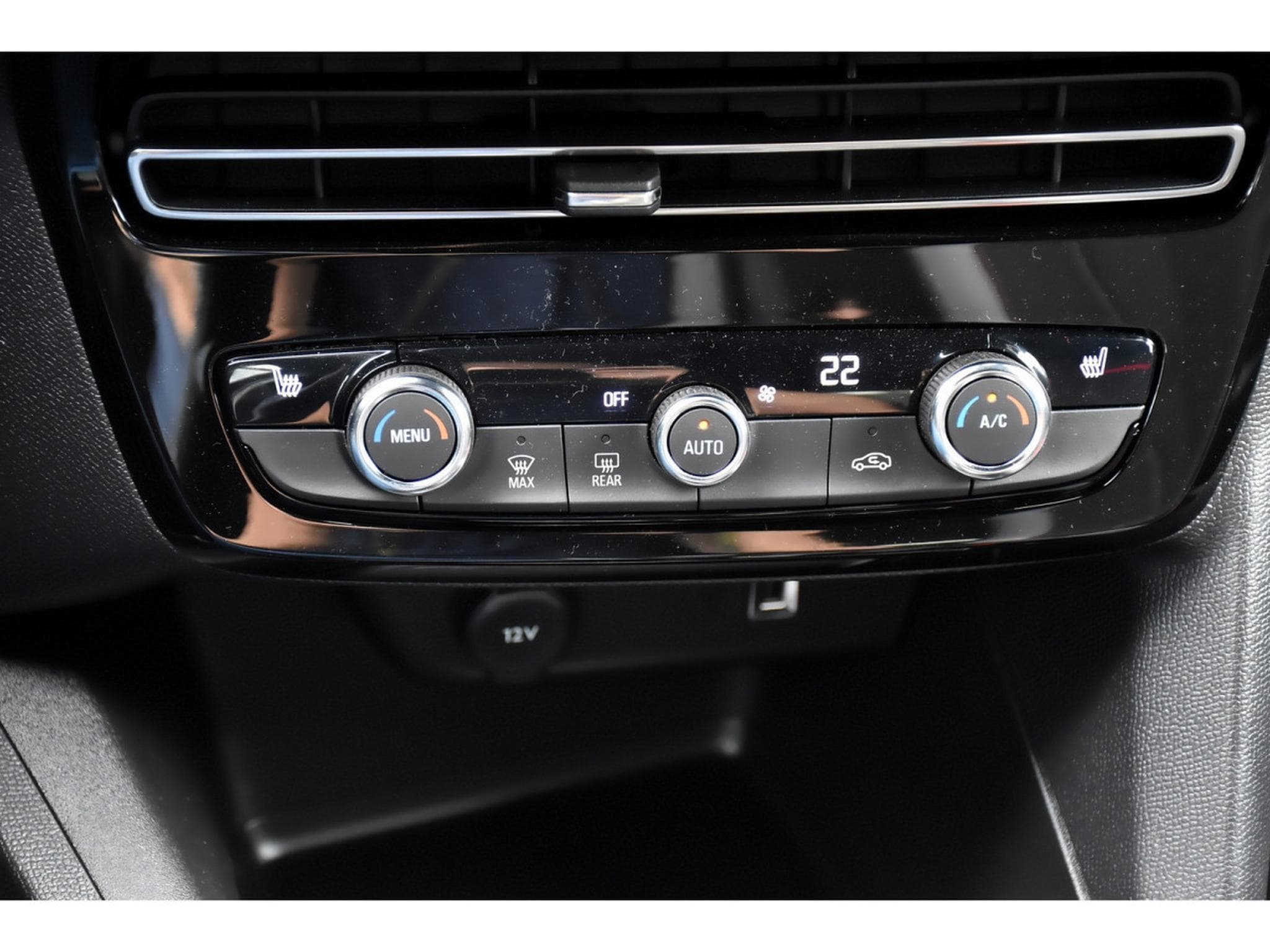 Opel Mokka 136 GS REGUL GPS LANE SIDE CAM 1° MAIN (2023) - Photo 17