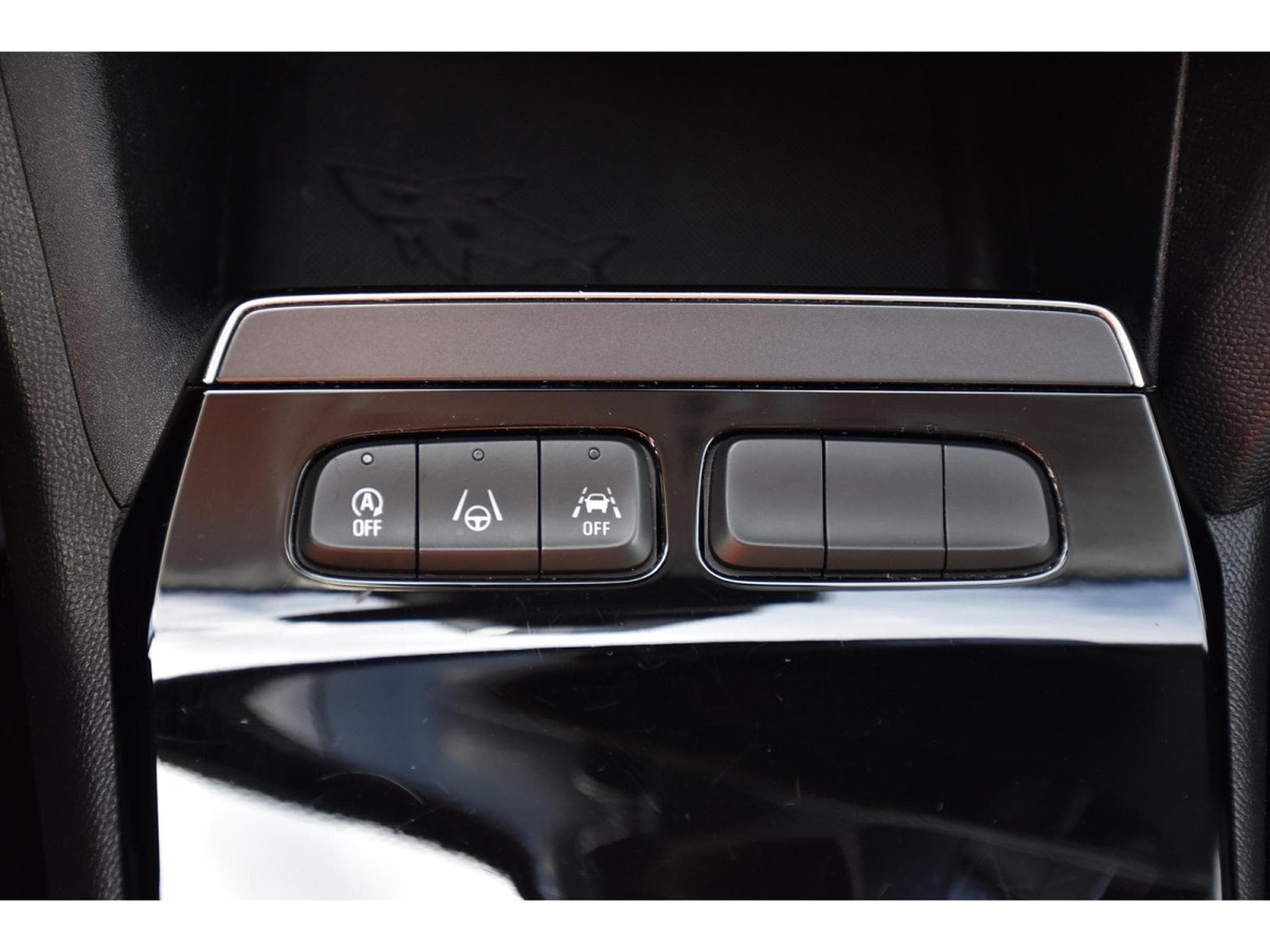 Opel Mokka 1.2 Turbo GS EAT8 SG CHFF ACC SIDE GPS CAM 1° MAIN (2024) - Photo 19