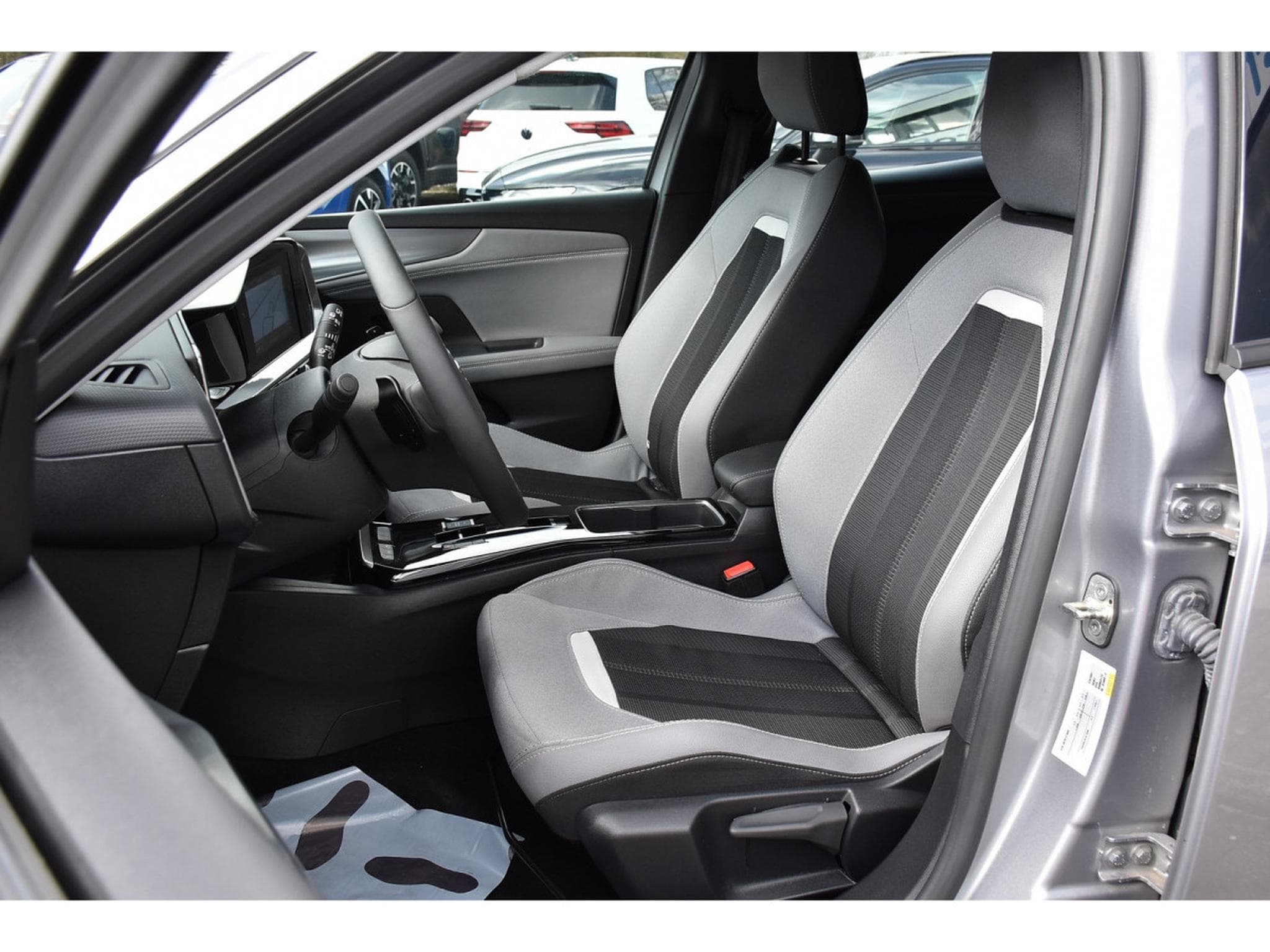 Opel Mokka 1.2 Turbo GS EAT8 SG CHFF ACC SIDE GPS CAM 1° MAIN (2024) - Photo 6