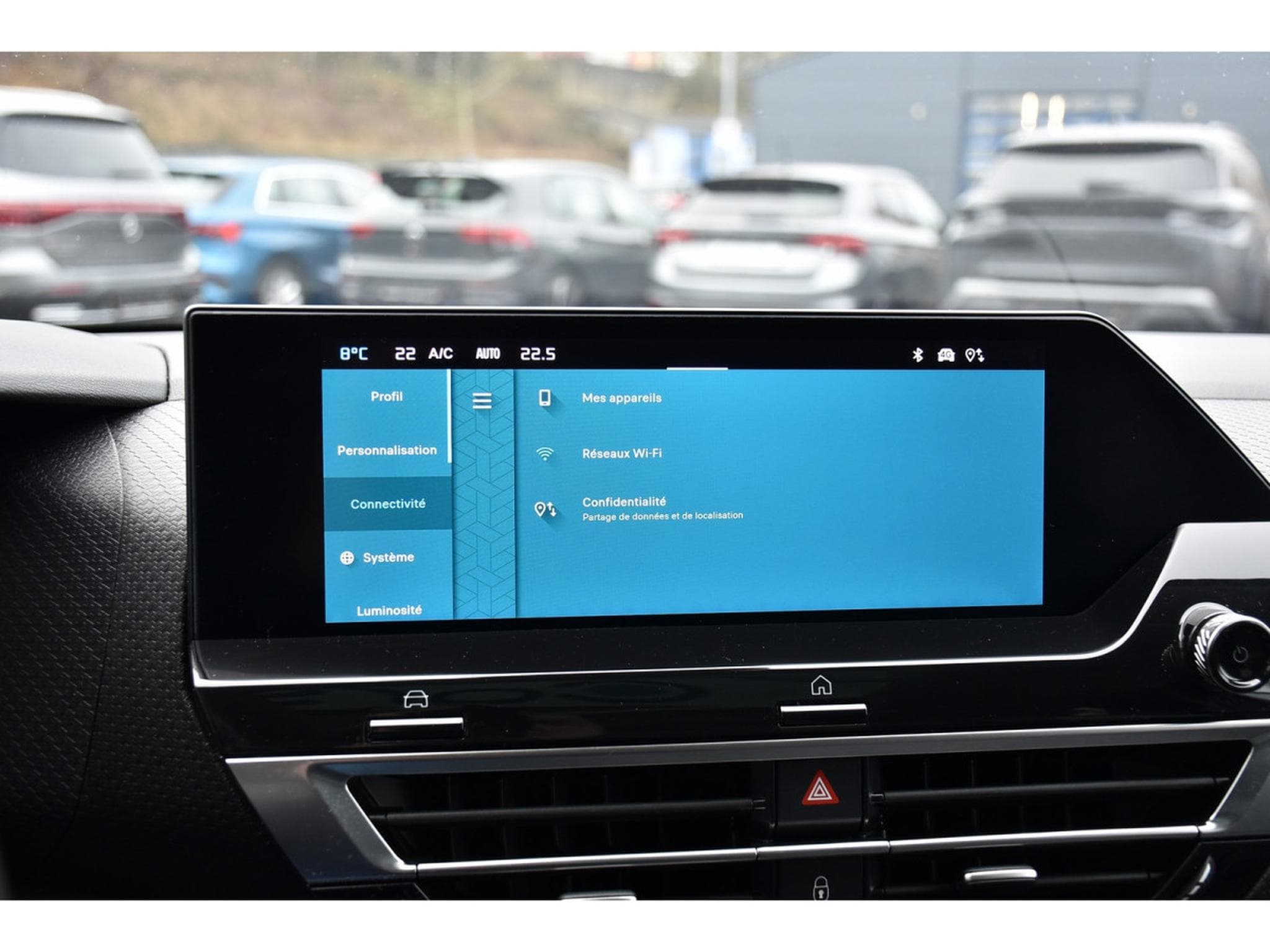 Citroën C4 X 1.2 PureTech Shine EAT8 TOIT PANO CUIR ACC SIDE CAM 1° MAIN (2023) - Photo 13