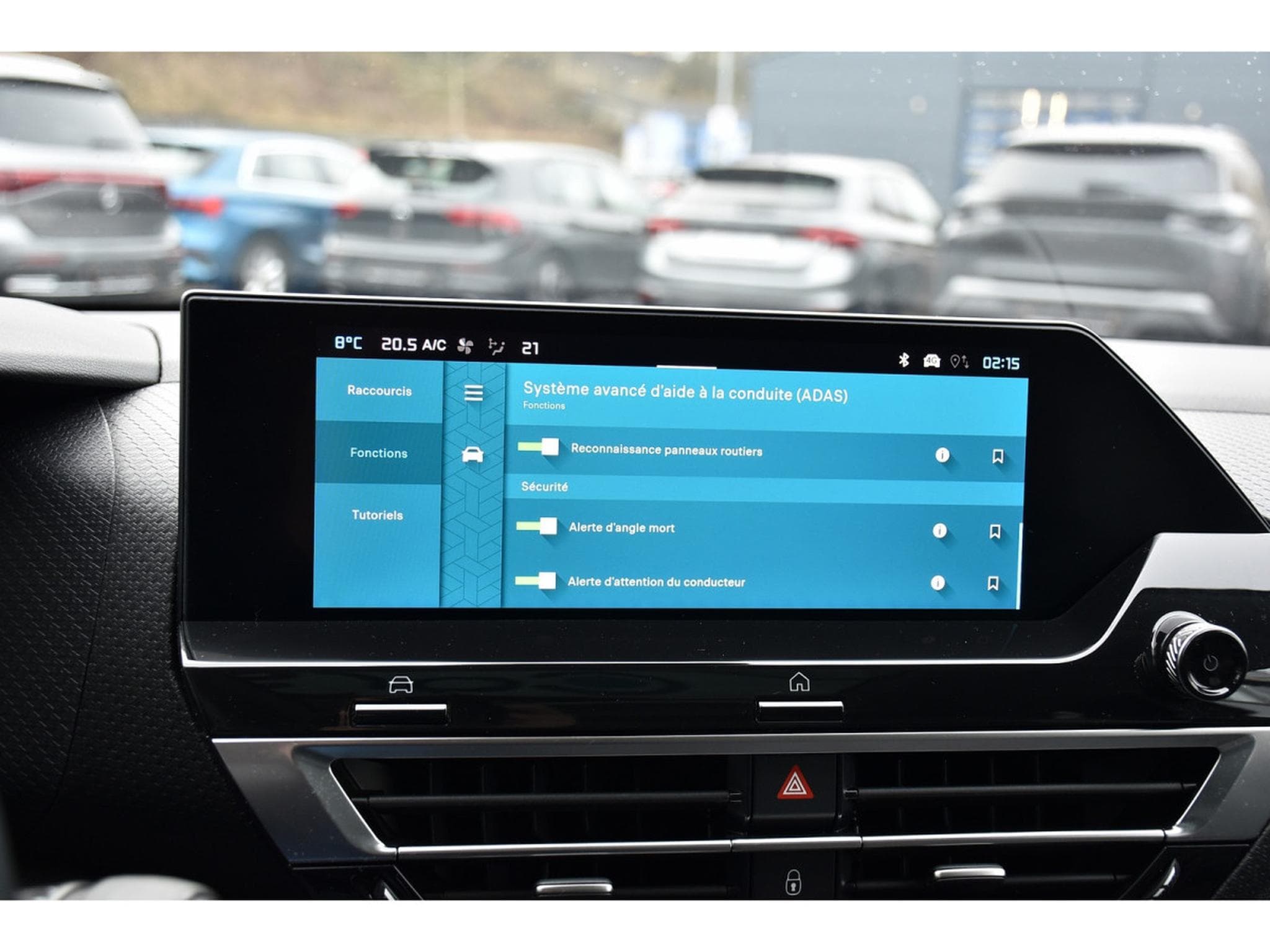 Citroën C4 X 1.2 PureTech Shine EAT8 TOIT PANO CUIR ACC SIDE CAM 1° MAIN (2023) - Photo 17