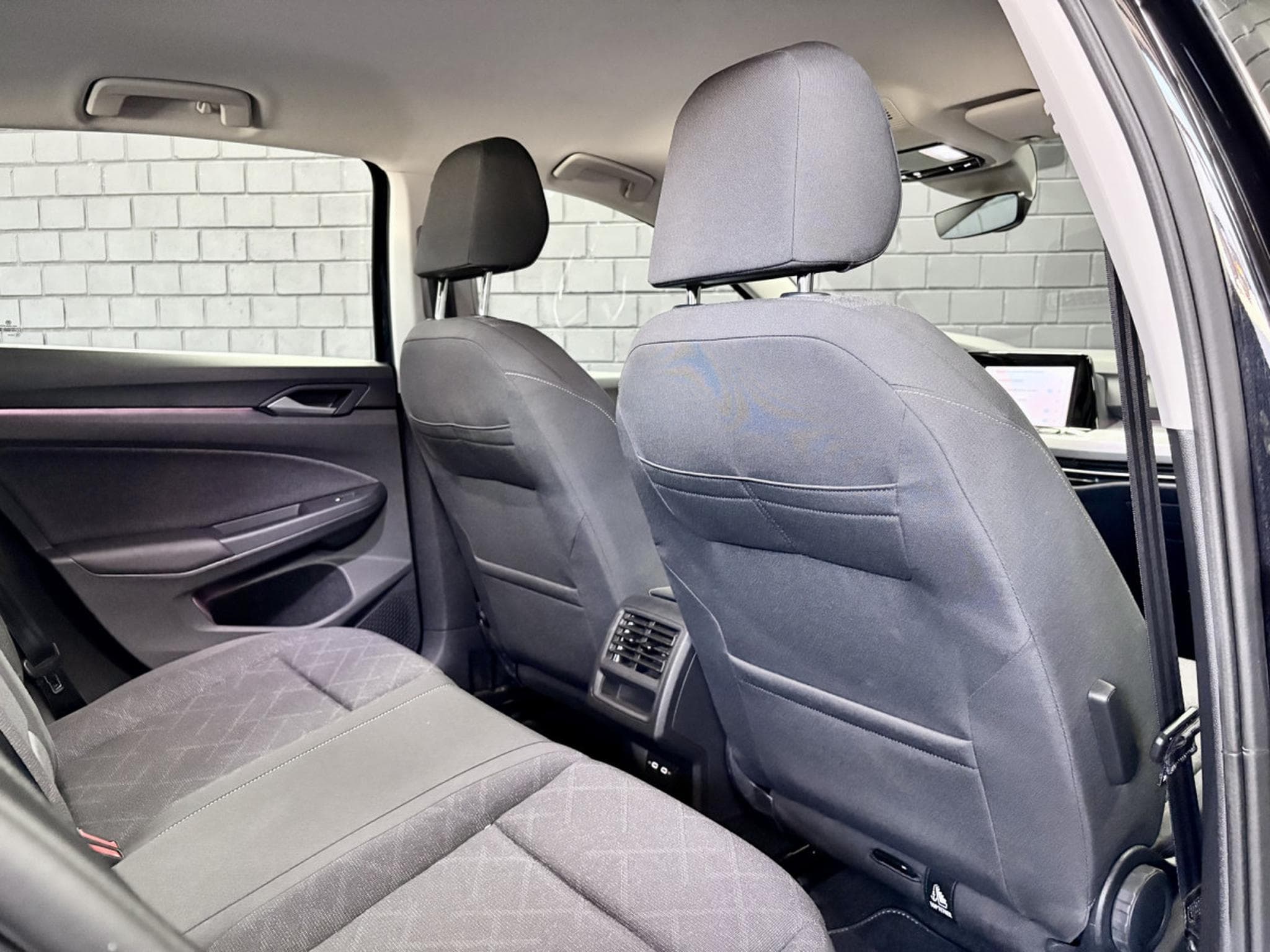 VW Golf Life 2.0 TDI BVM6 115 CV *ACC* APP CONNECT* *SIEGES CHAUFF* (2023) - Foto 23