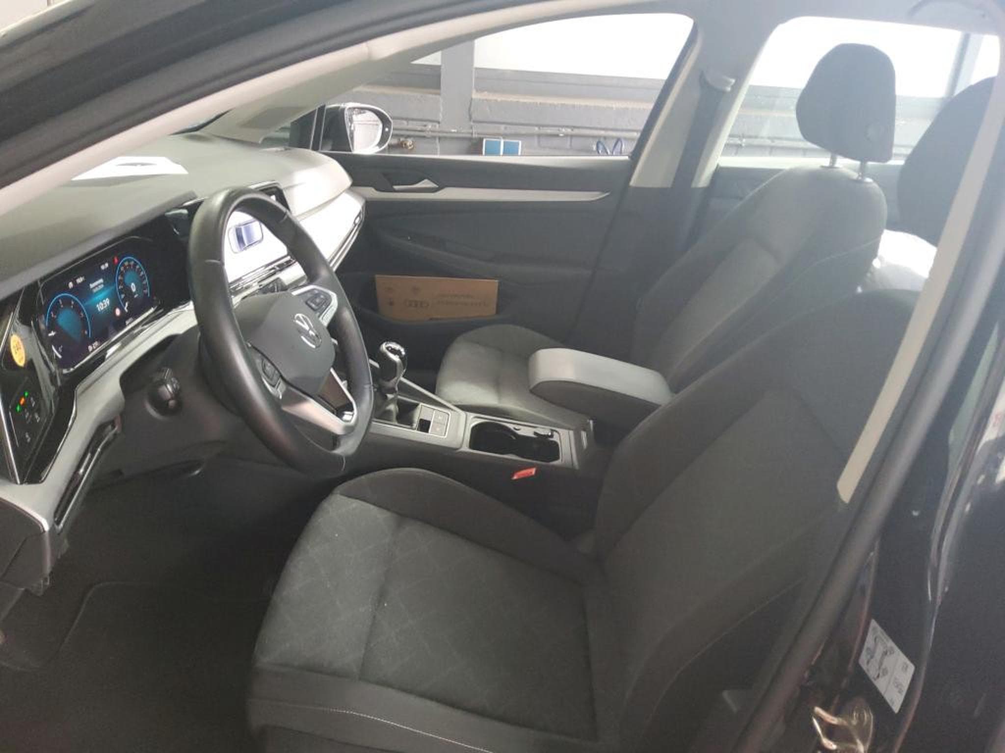 VW Golf Life 2.0 TDI BVM6 115 CV *ACC* APP CONNECT* *SIEGES CHAUFF* (2023) - Photo 9