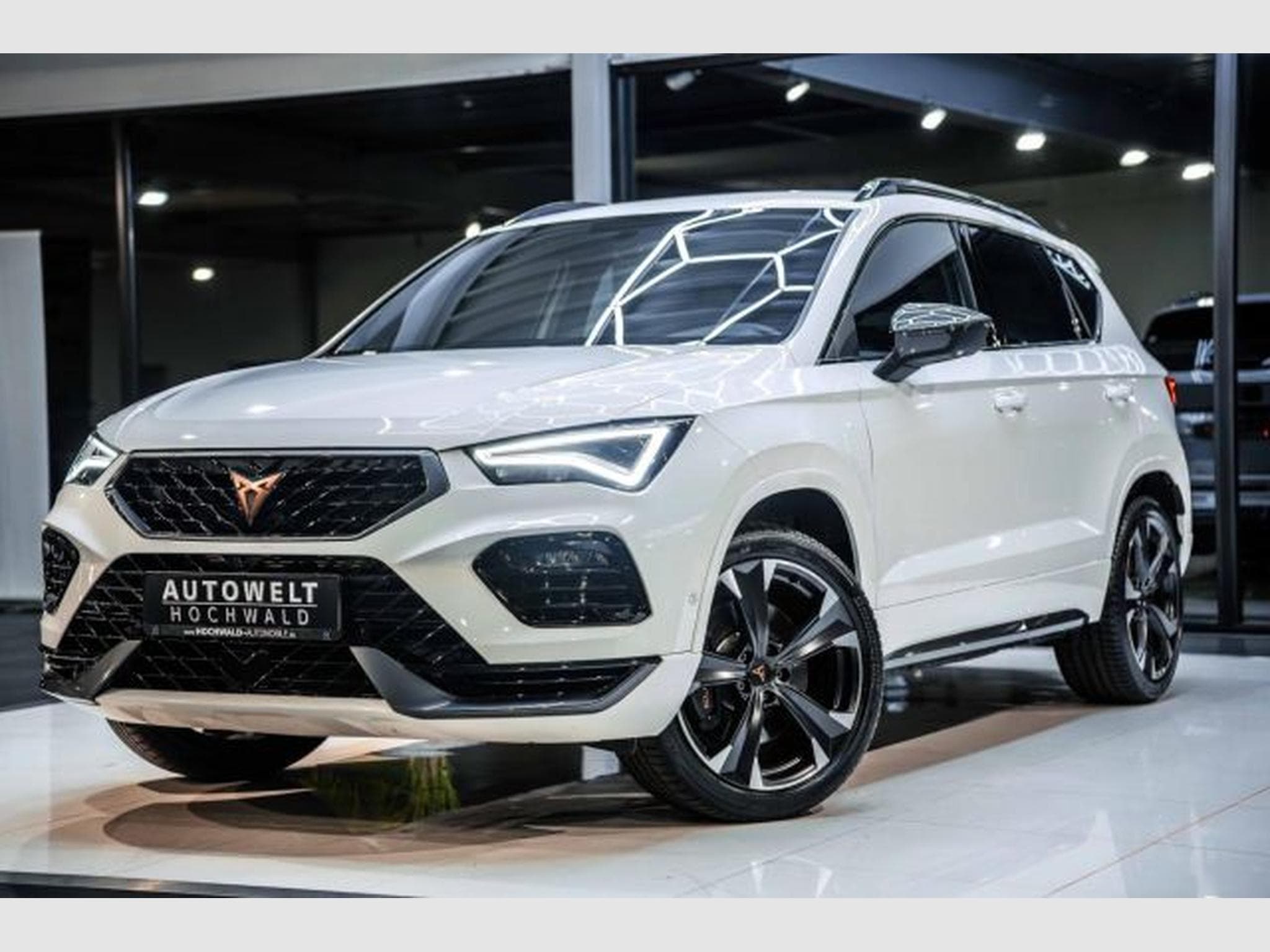 Cupra Ateca Ateca VZ 4Drive 2.0 TSI DSG NAVI RFK LED SHZG (2024) - Photo 2
