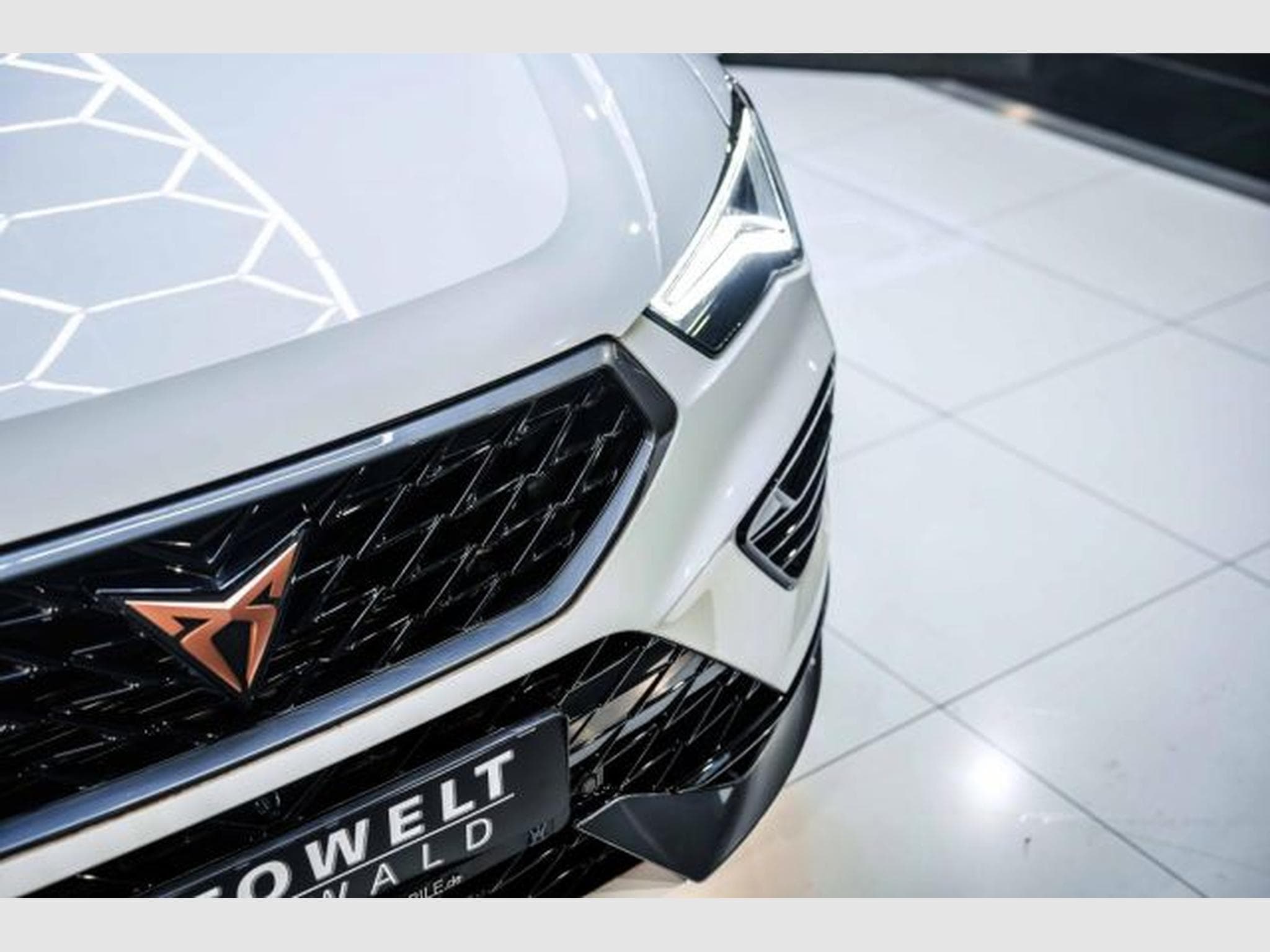 Cupra Ateca Ateca VZ 4Drive 2.0 TSI DSG NAVI RFK LED SHZG (2024) - Photo 6