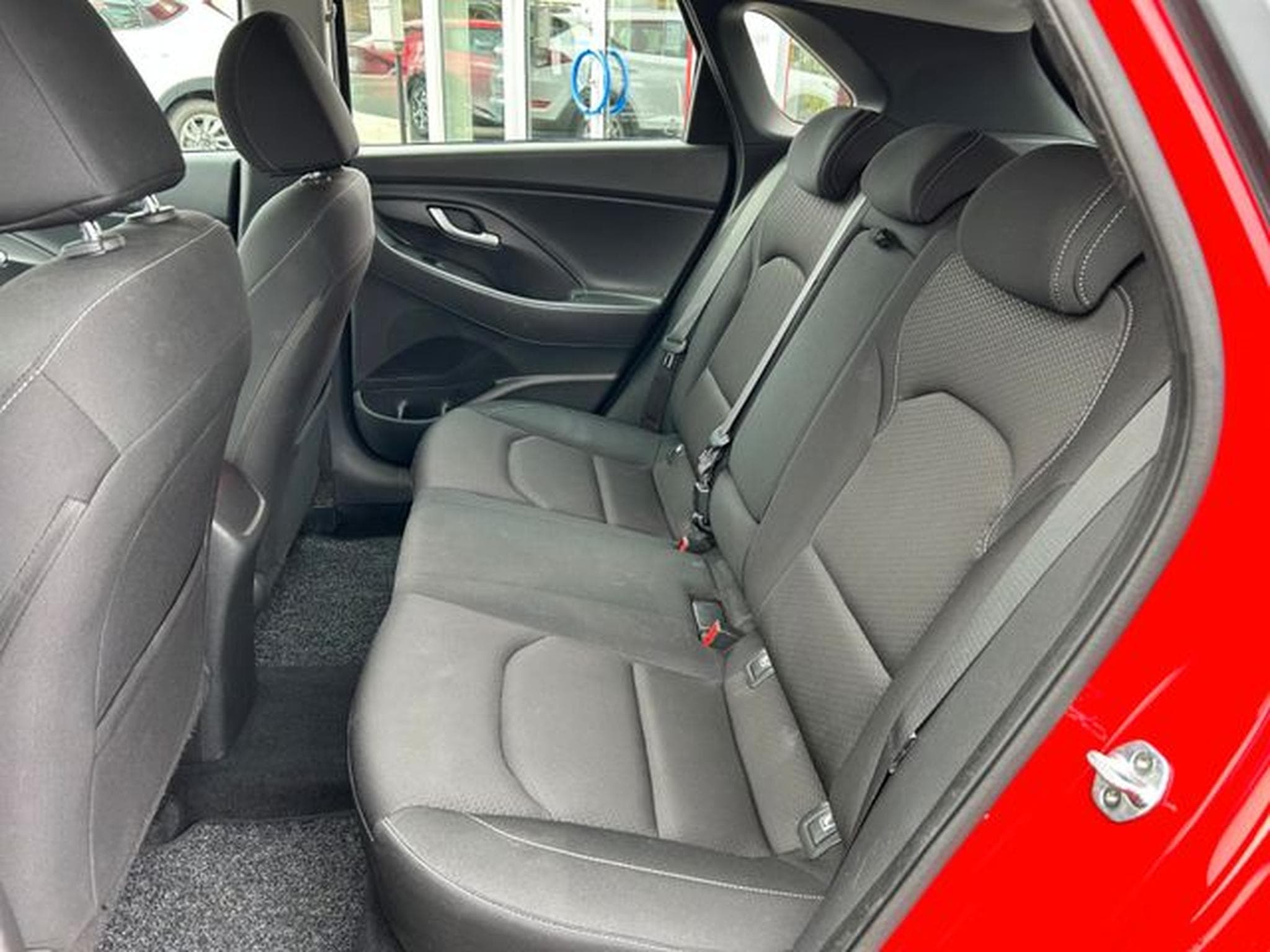 Hyundai i30 i30 1.4 Trend Navi Kamera Sitzheizung AHK (2018) - Foto 11