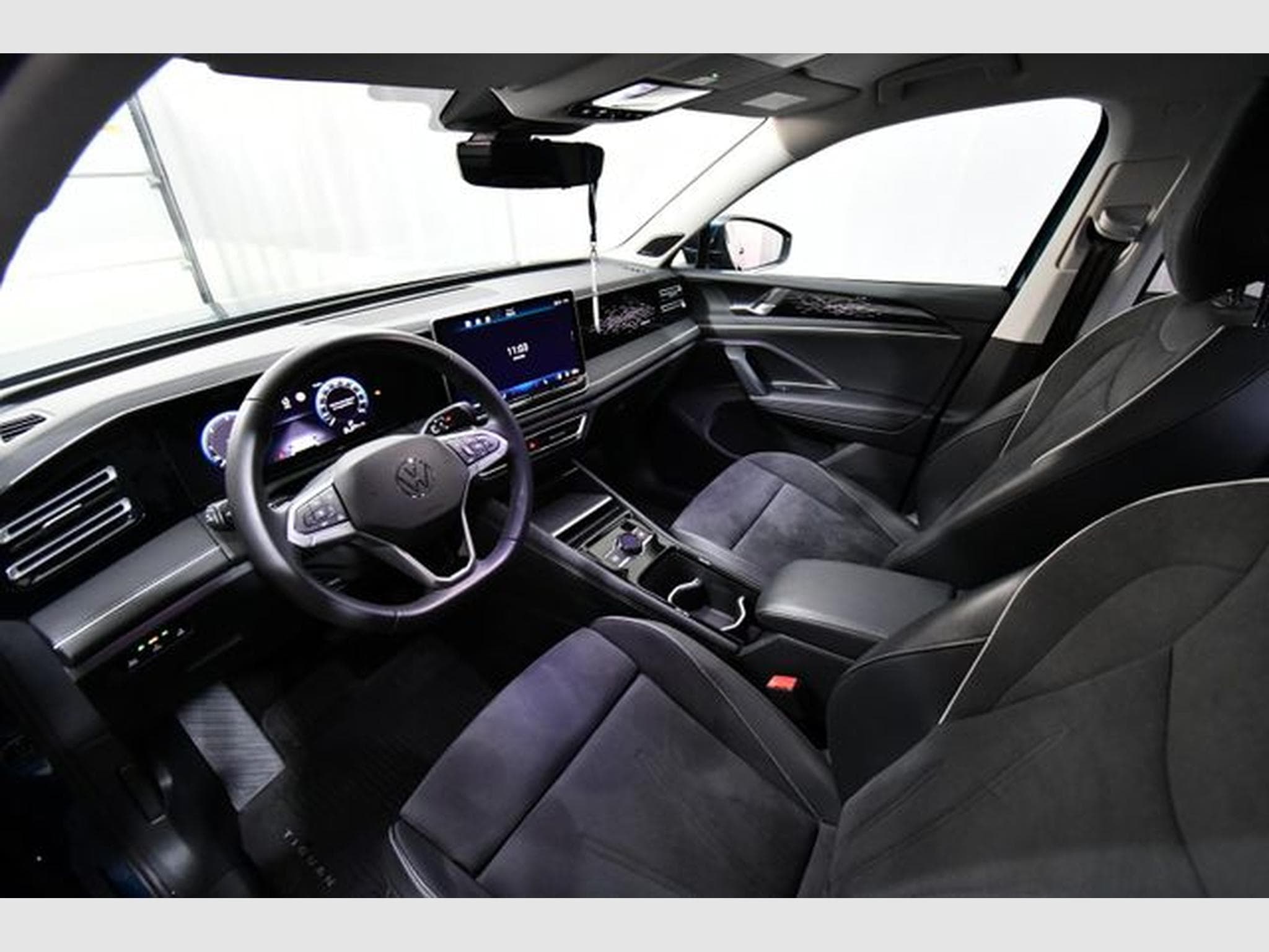 VW Tiguan Tiguan 2.0 TDI 4Motion Elegance, AHK, DCC, 19" S (2024) - Foto 5