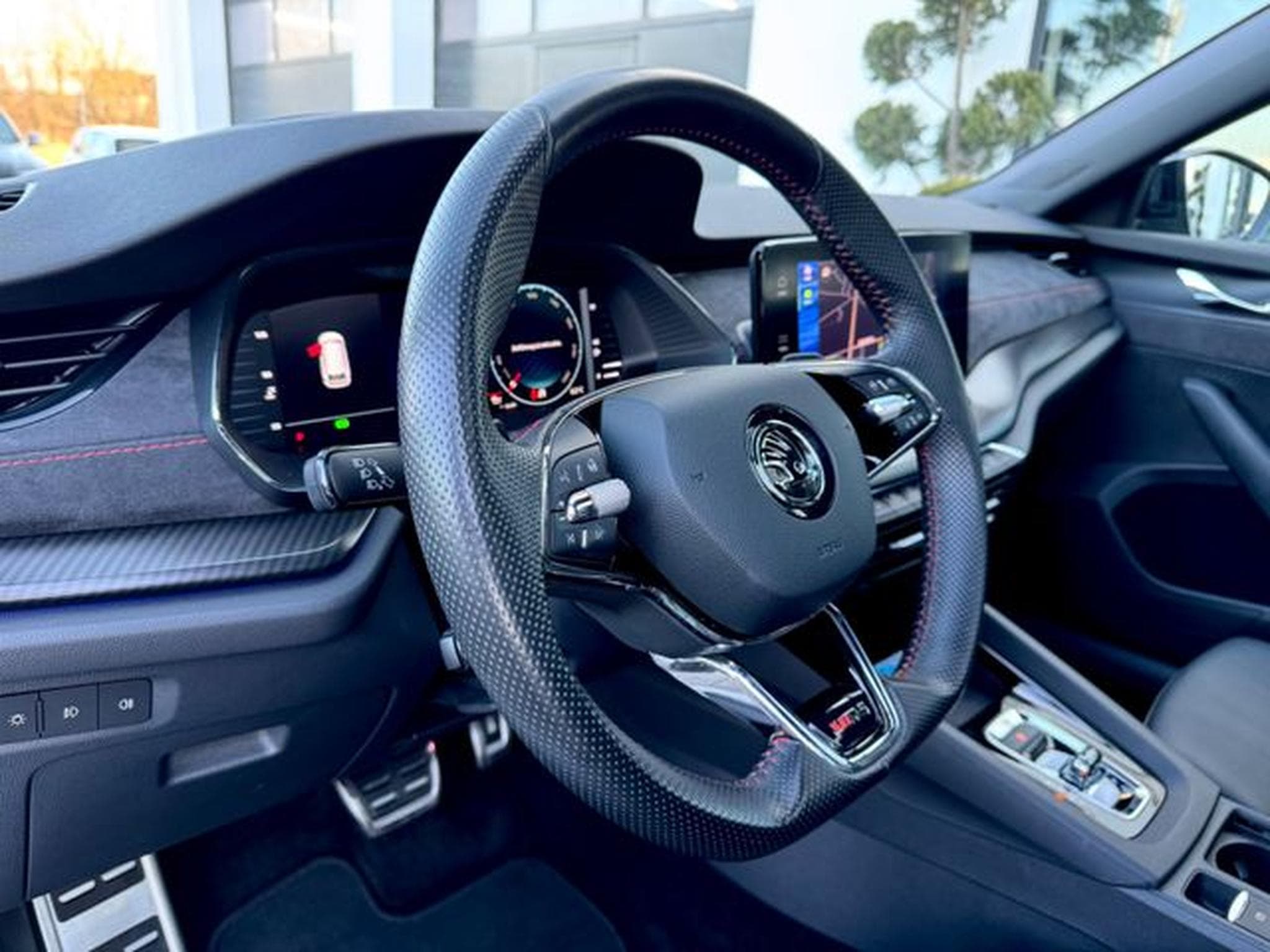 Skoda Octavia Octavia Combi RS 2.0 TSI DSG /MASSAGE/PANO/HUD/ (2020) - Photo 10