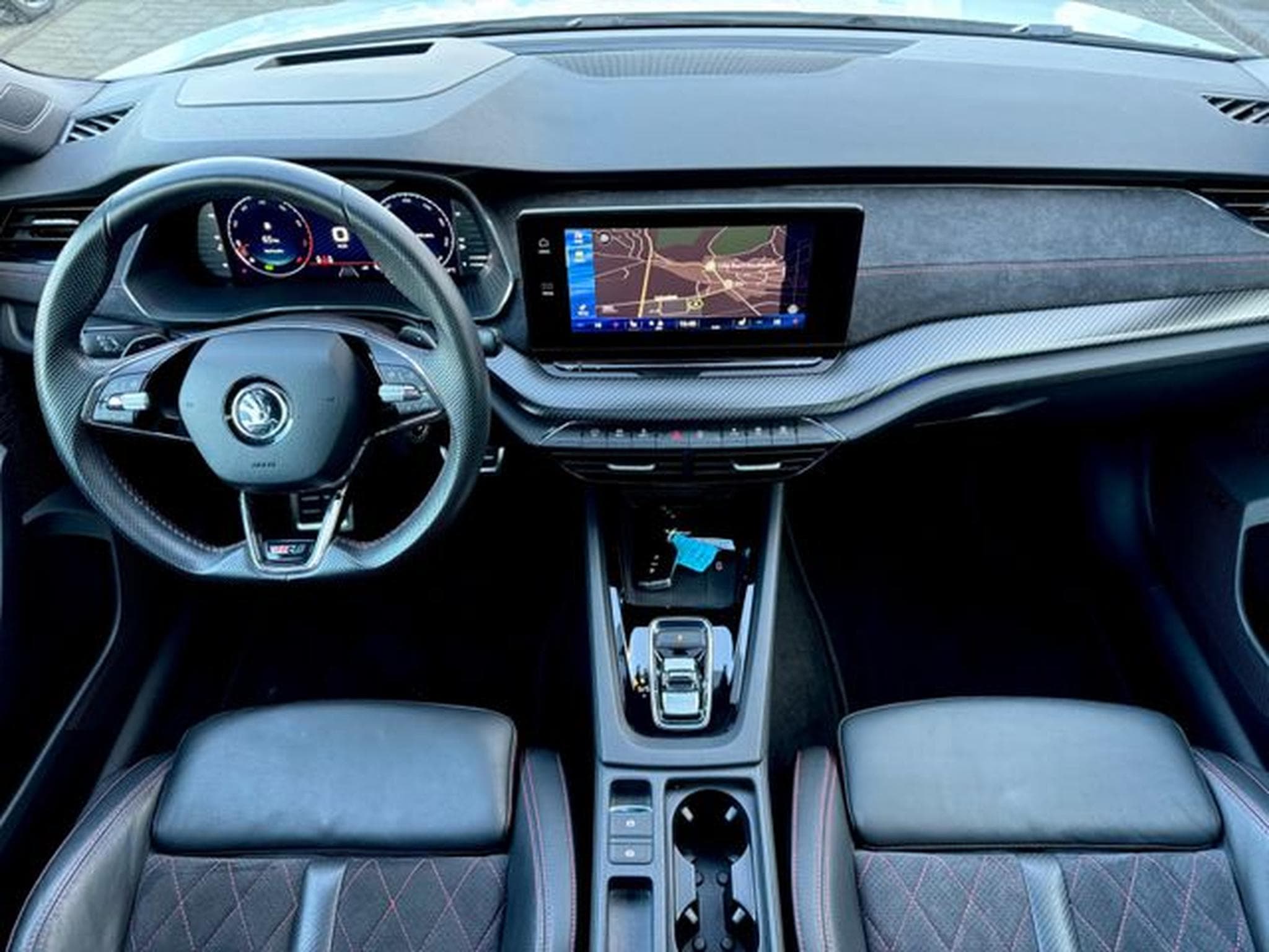 Skoda Octavia Octavia Combi RS 2.0 TSI DSG /MASSAGE/PANO/HUD/ (2020) - Photo 11