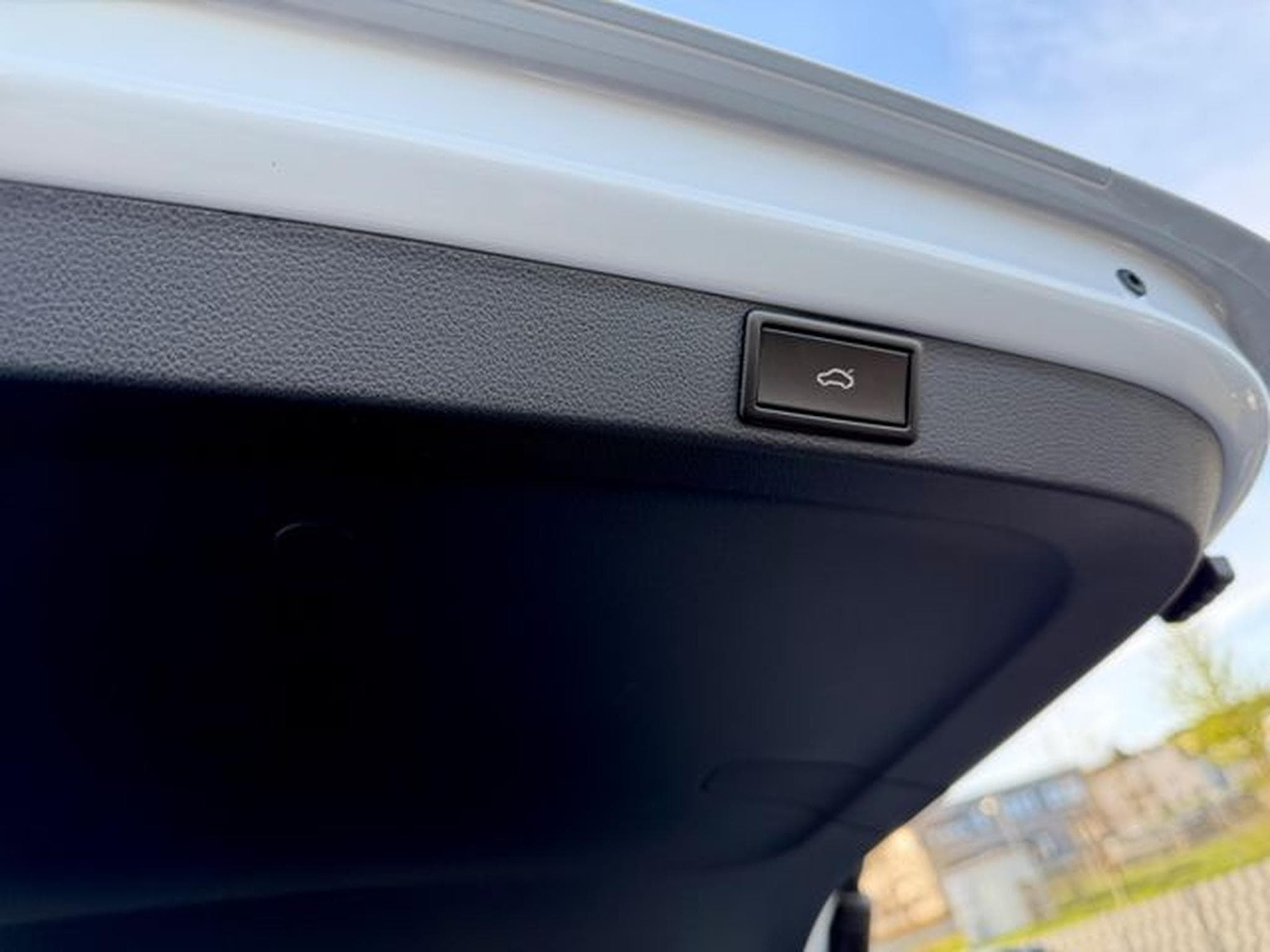 Skoda Octavia Octavia Combi RS 2.0 TSI DSG /MASSAGE/PANO/HUD/ (2020) - Photo 25