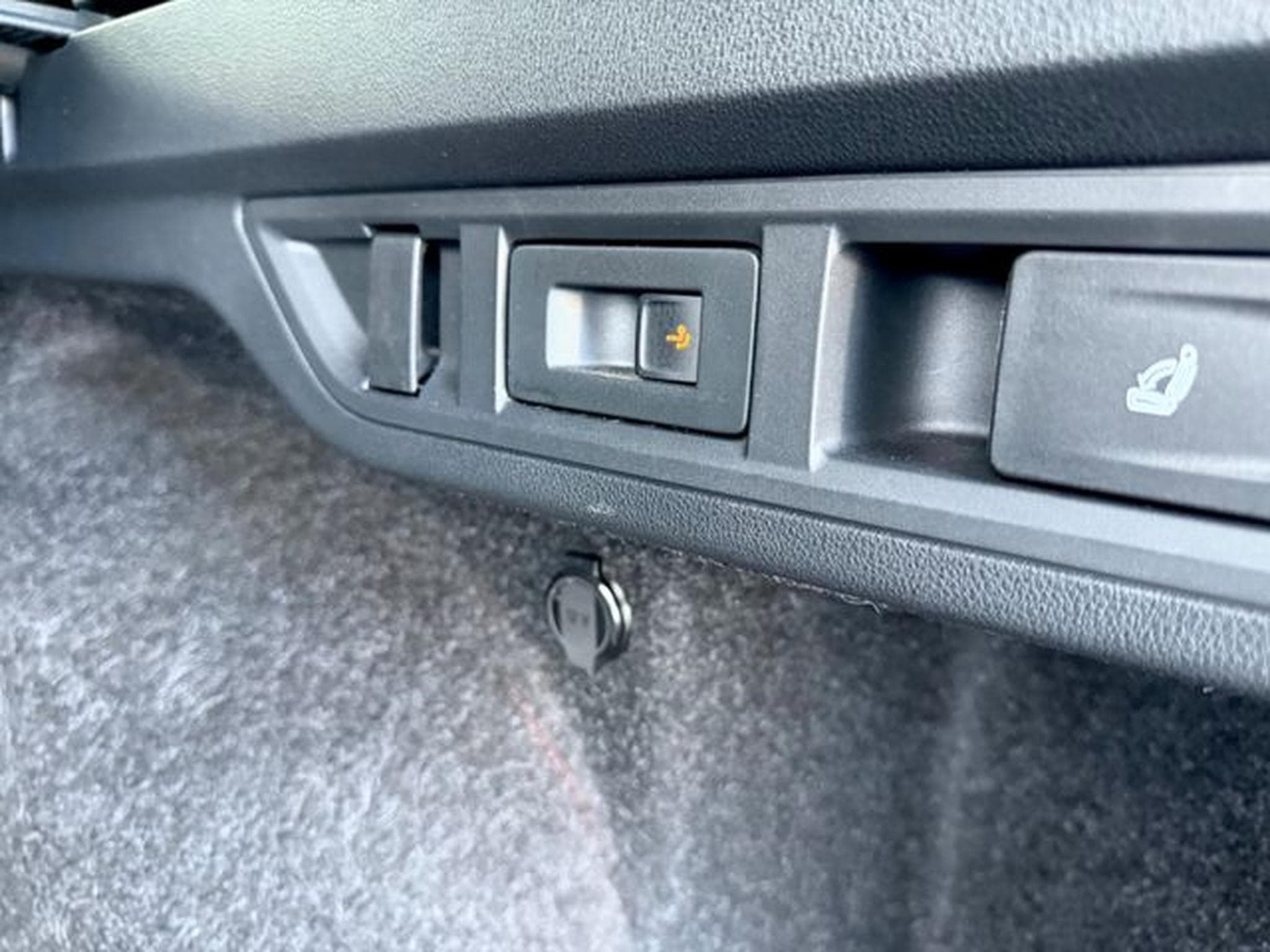 Skoda Octavia Octavia Combi RS 2.0 TSI DSG /MASSAGE/PANO/HUD/ (2020) - Photo 26