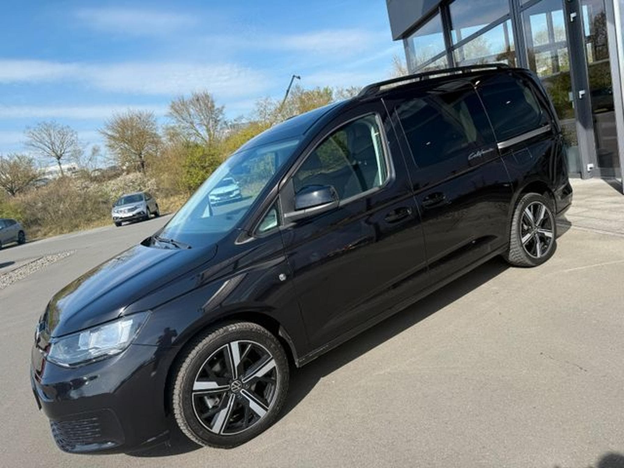 VW Caddy Caddy Maxi California 1.5TSI DSG Pano 18" AHK (2024) - Photo 1