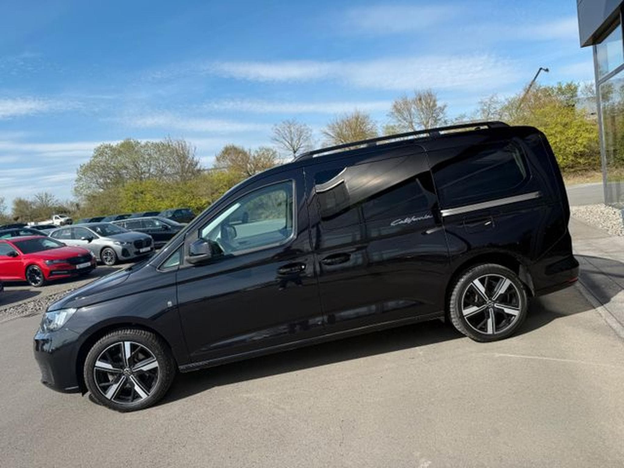 VW Caddy Caddy Maxi California 1.5TSI DSG Pano 18" AHK (2024) - Photo 8