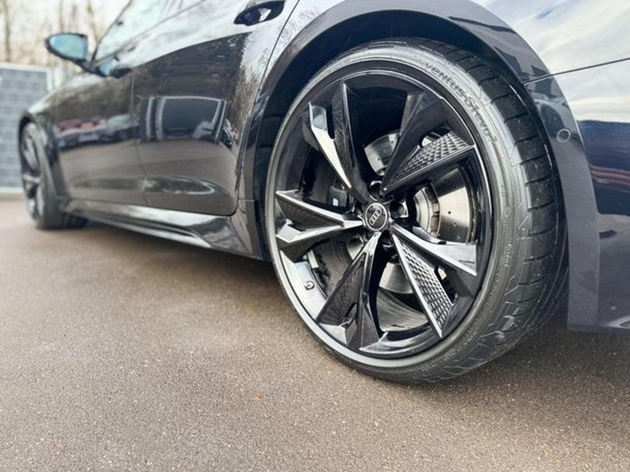 Audi RS6 RS6 AVANT QUATTRO PERFORMANCE*22.Z*CARBON*AHK* (2025) - Photo 14