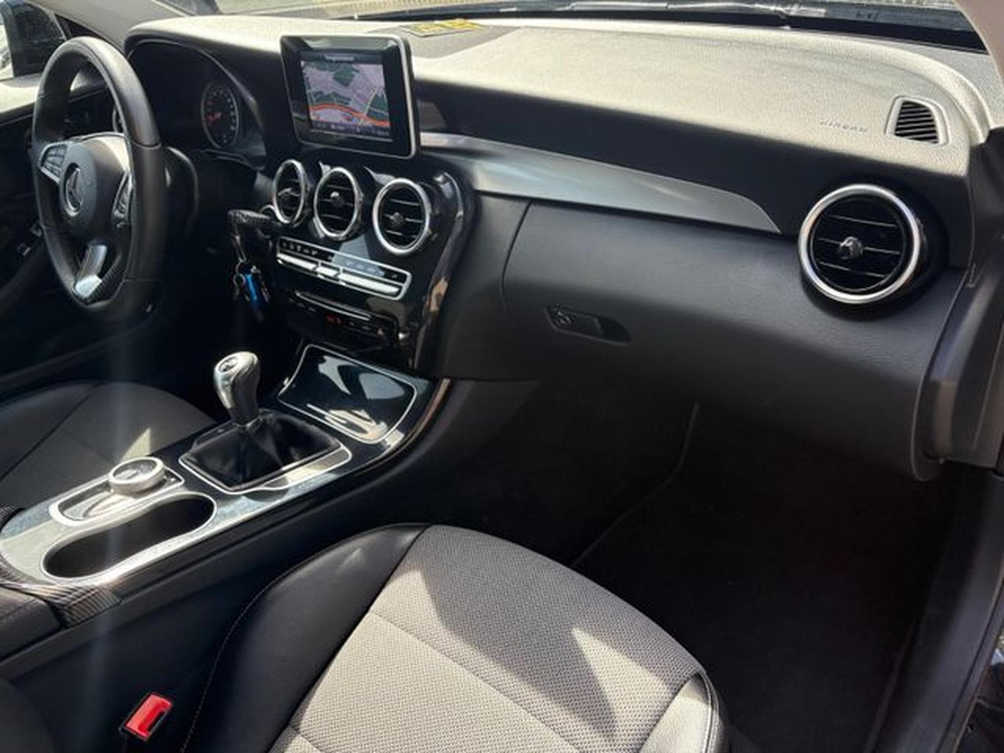 Mercedes C 200 C 200 Coupe *NAVI*TEILLEDER*PDC* (2017) - Photo 15