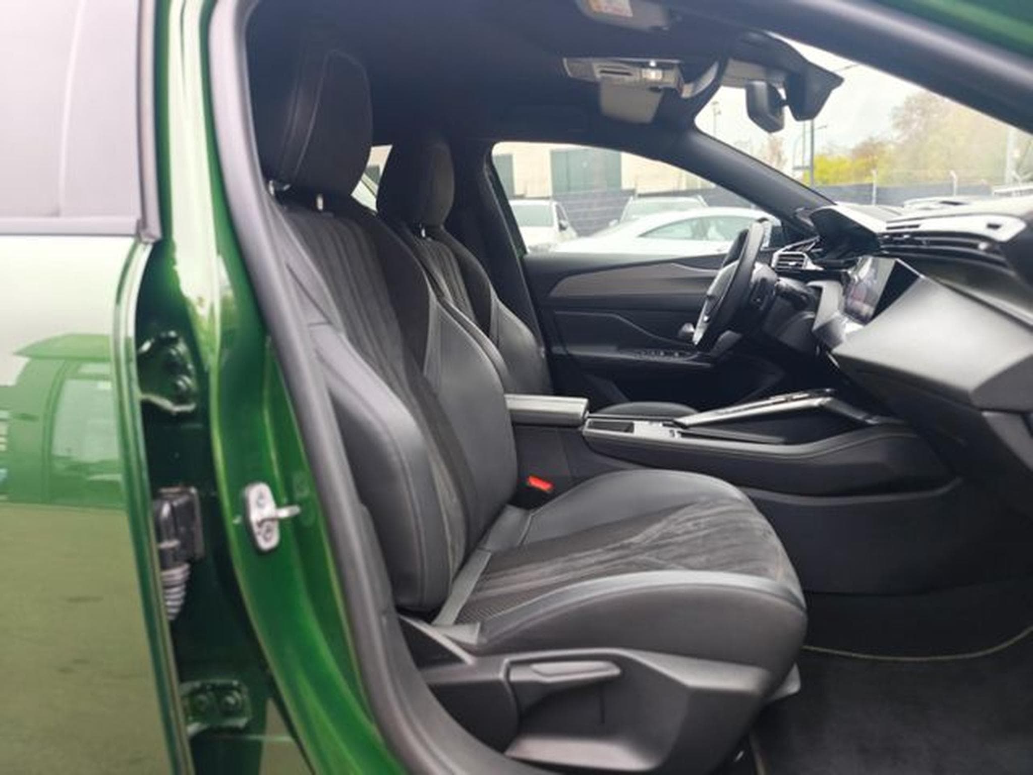 Peugeot 308 308 GT*GT*SOUNDSYSTEM*NAVI*SHZ*KLIMAAUTO* (2023) - Photo 15