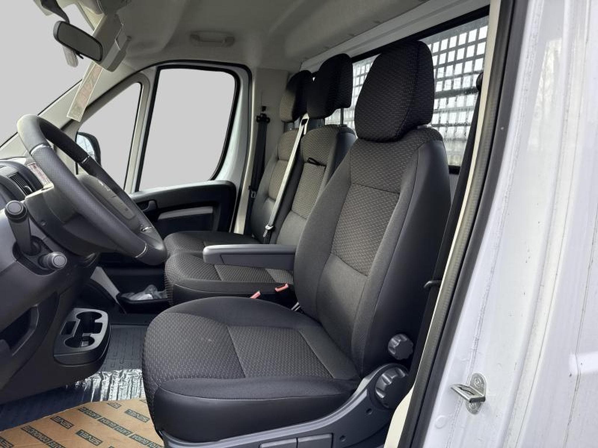 Peugeot Boxer III Pro SR (2023) - Photo 4