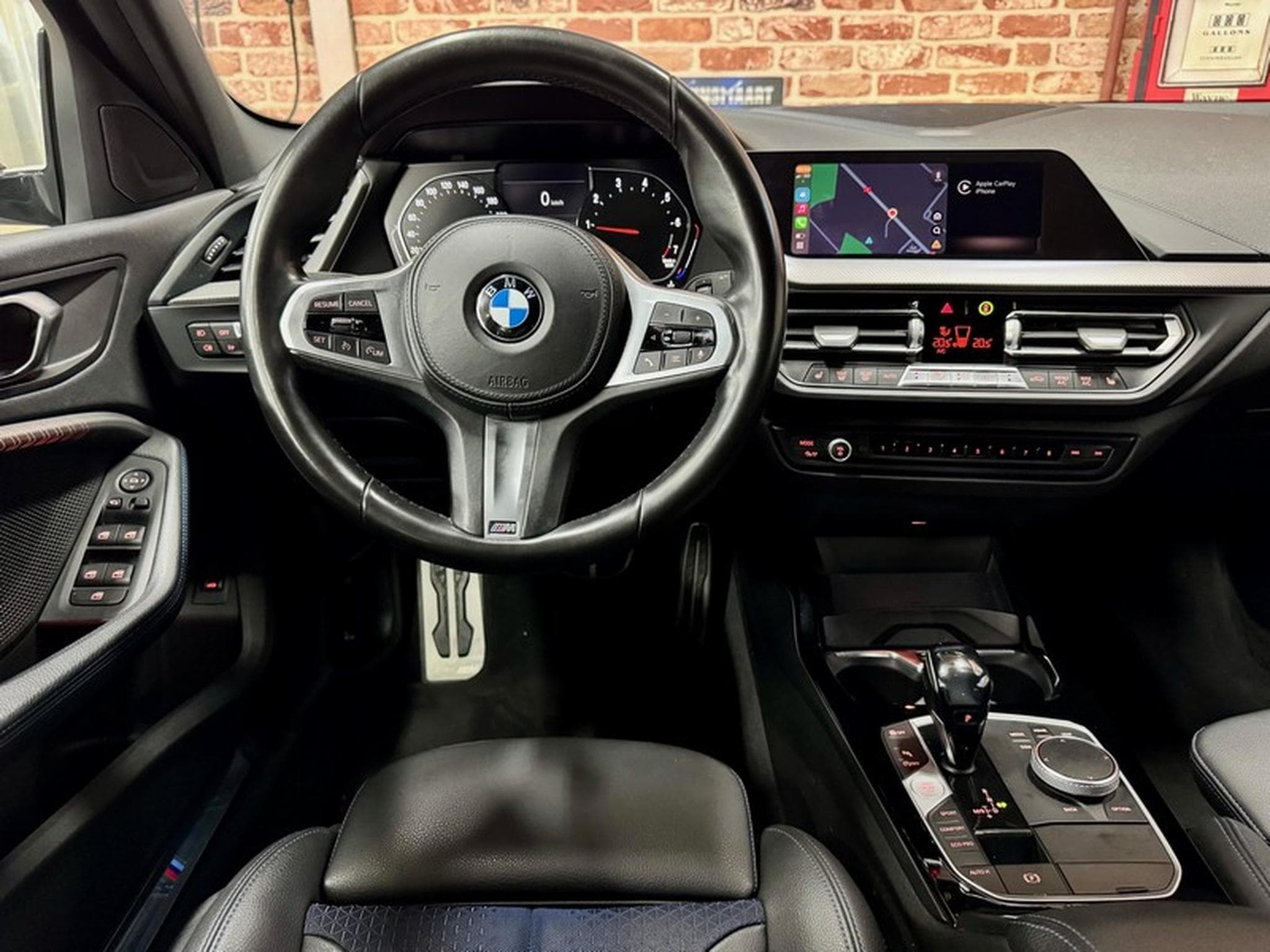BMW 118 118iA 1.5 140cv Auto M-SPORT (2020) - Photo 4