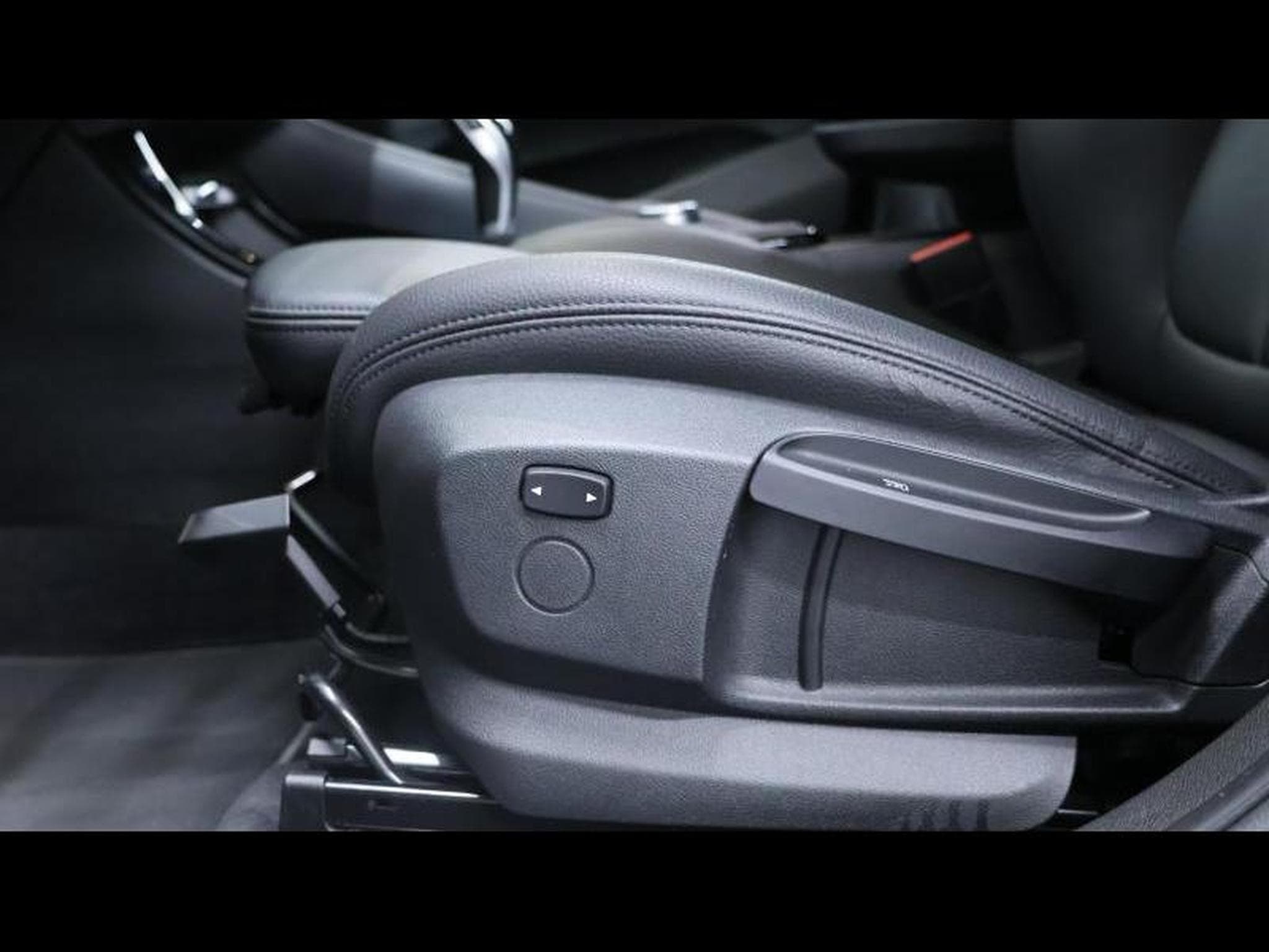 BMW X2 18i sDrive 136cv Steptronic Advantage (2021) - Photo 25