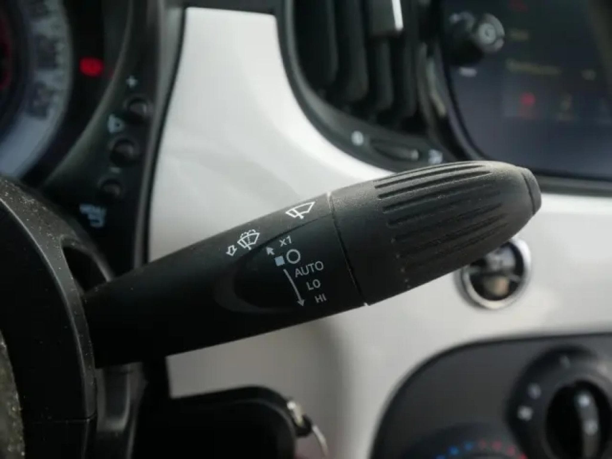 Fiat 500 1.0 GSE HYBRID DOLCEVITA (2022) - Photo 17