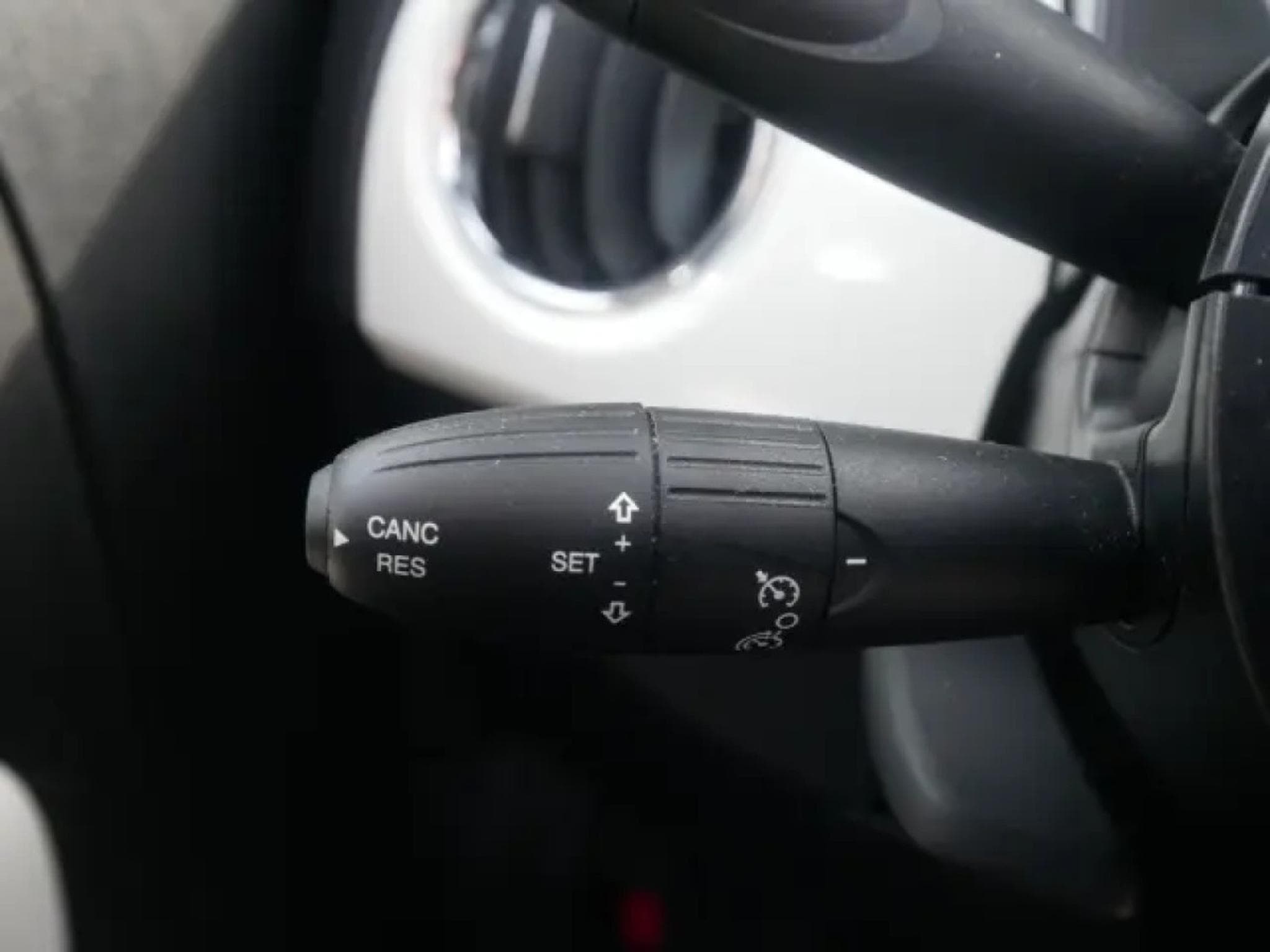 Fiat 500 1.0 GSE HYBRID DOLCEVITA (2022) - Photo 18