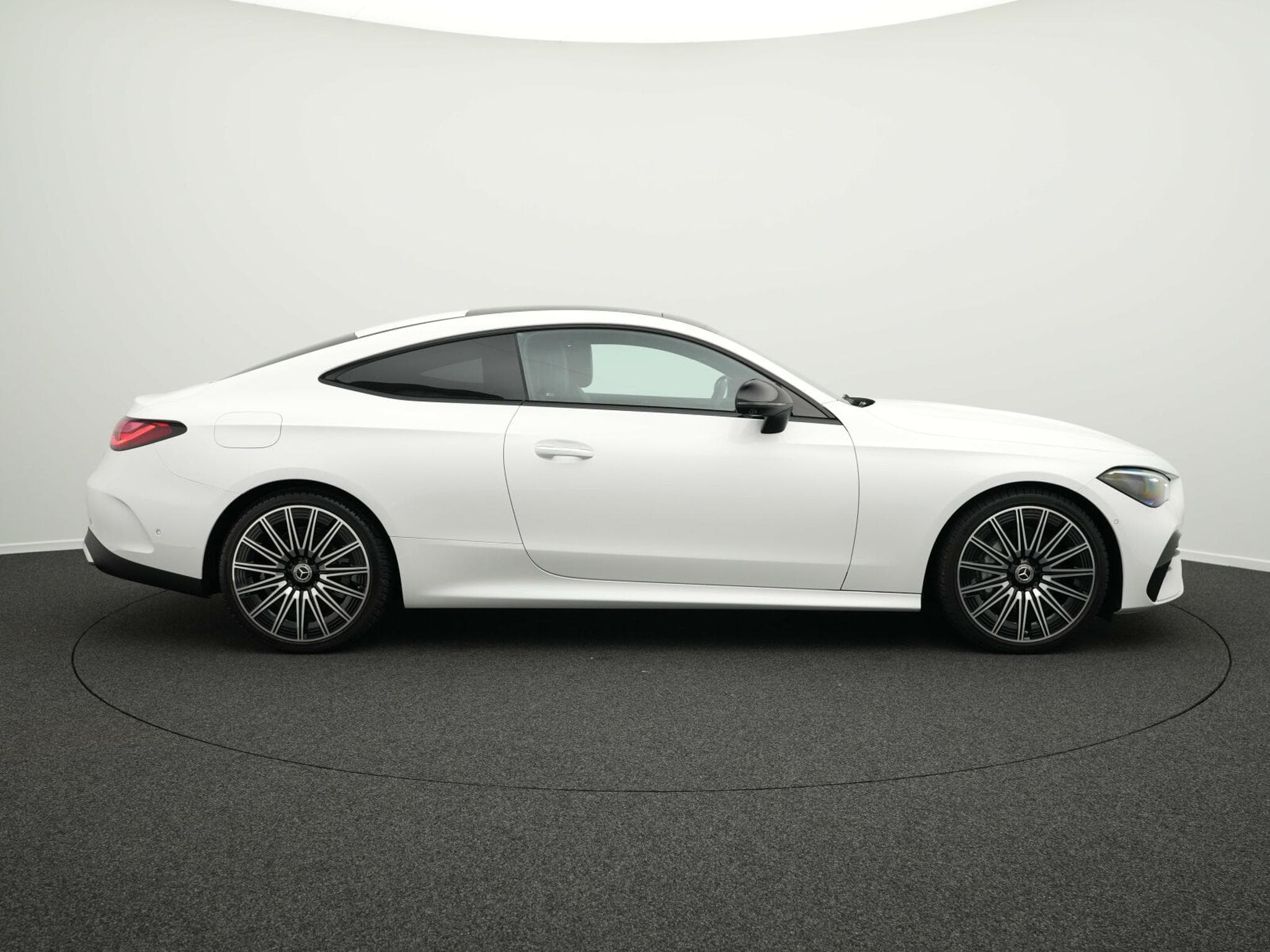 Mercedes CLE 220 d Coupé (2024) - Photo 5