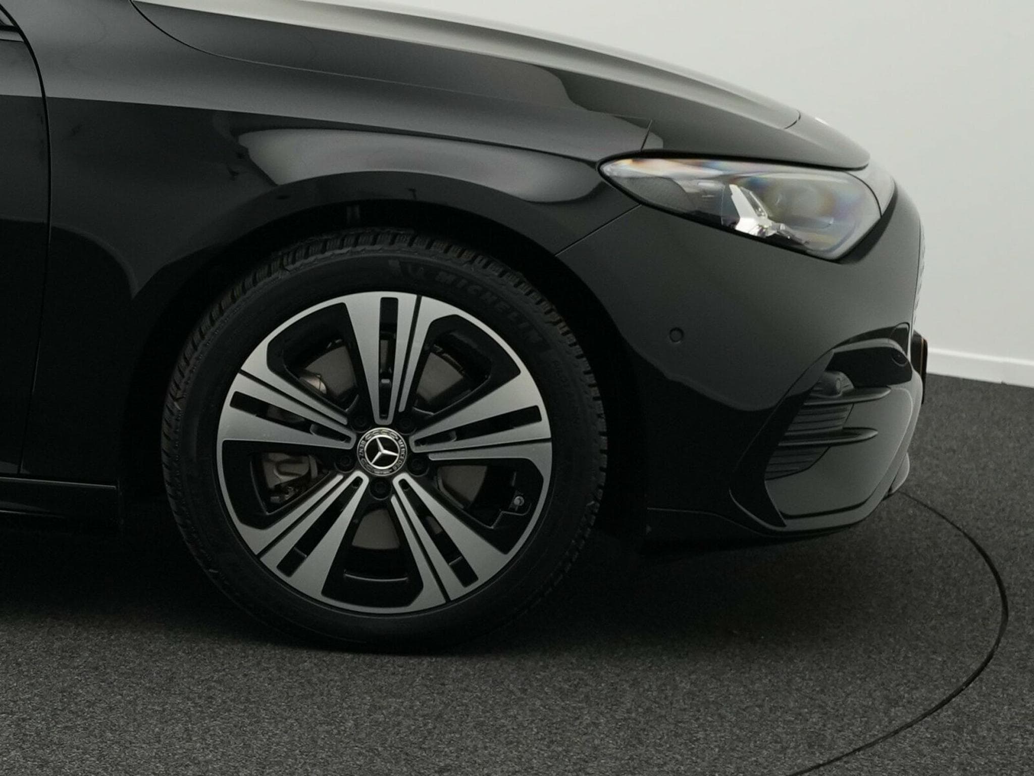 Mercedes CLA 350 4MATIC mit EQ Technologie (2025) - Foto 6
