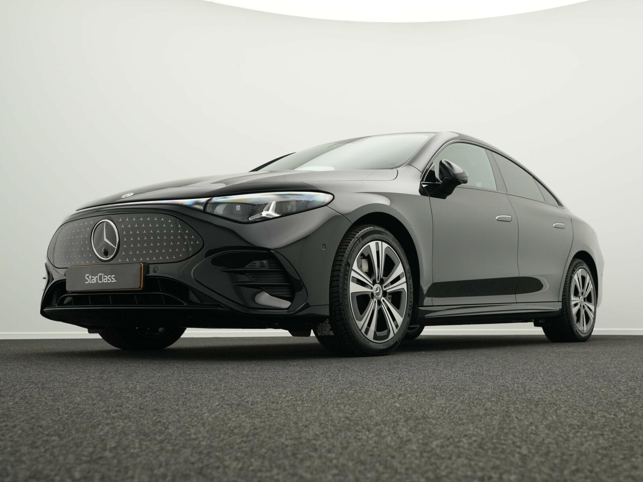 Mercedes CLA 350 4MATIC mit EQ Technologie (2025) - Foto 8