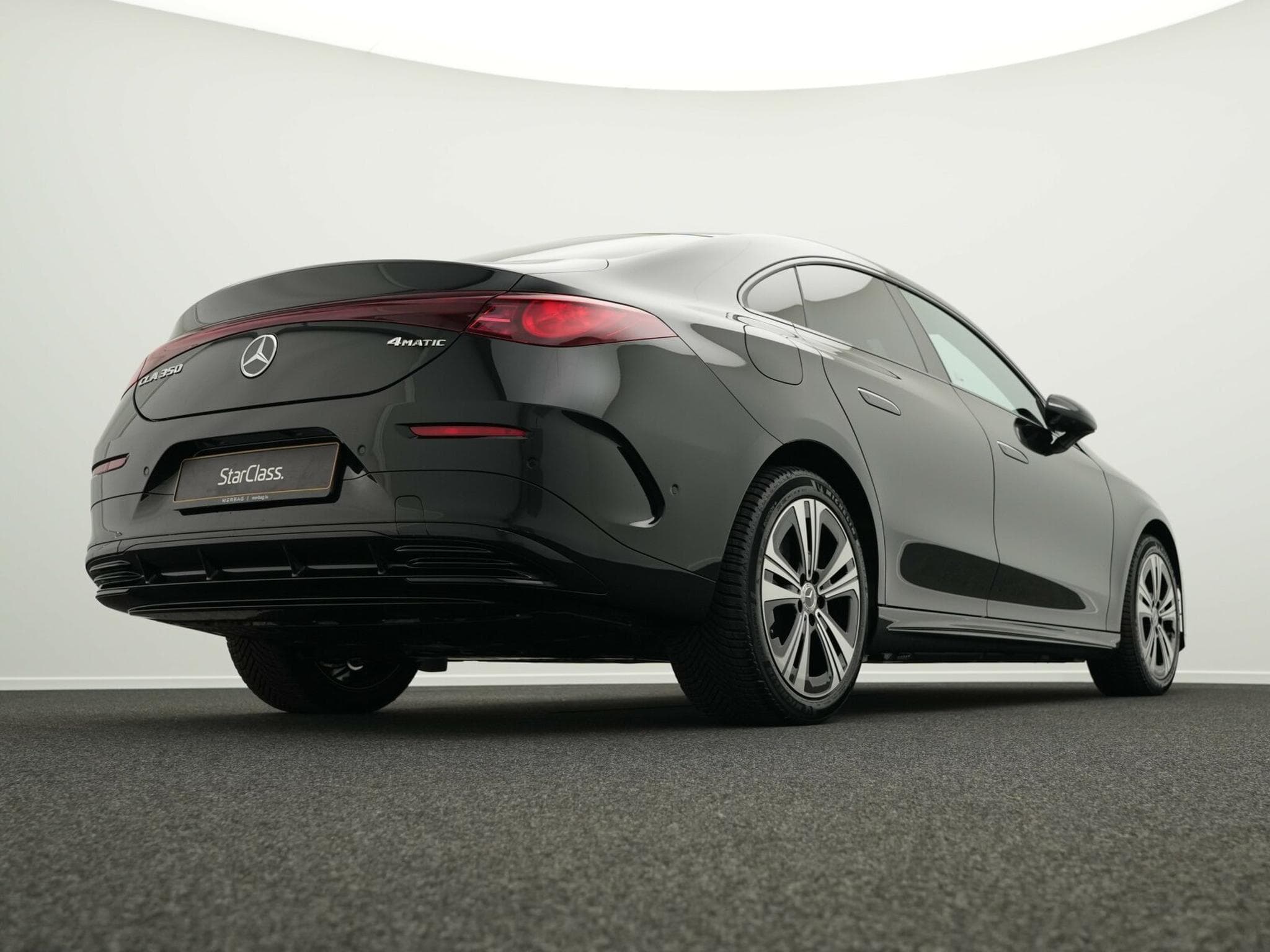 Mercedes CLA 350 4MATIC mit EQ Technologie (2025) - Foto 9