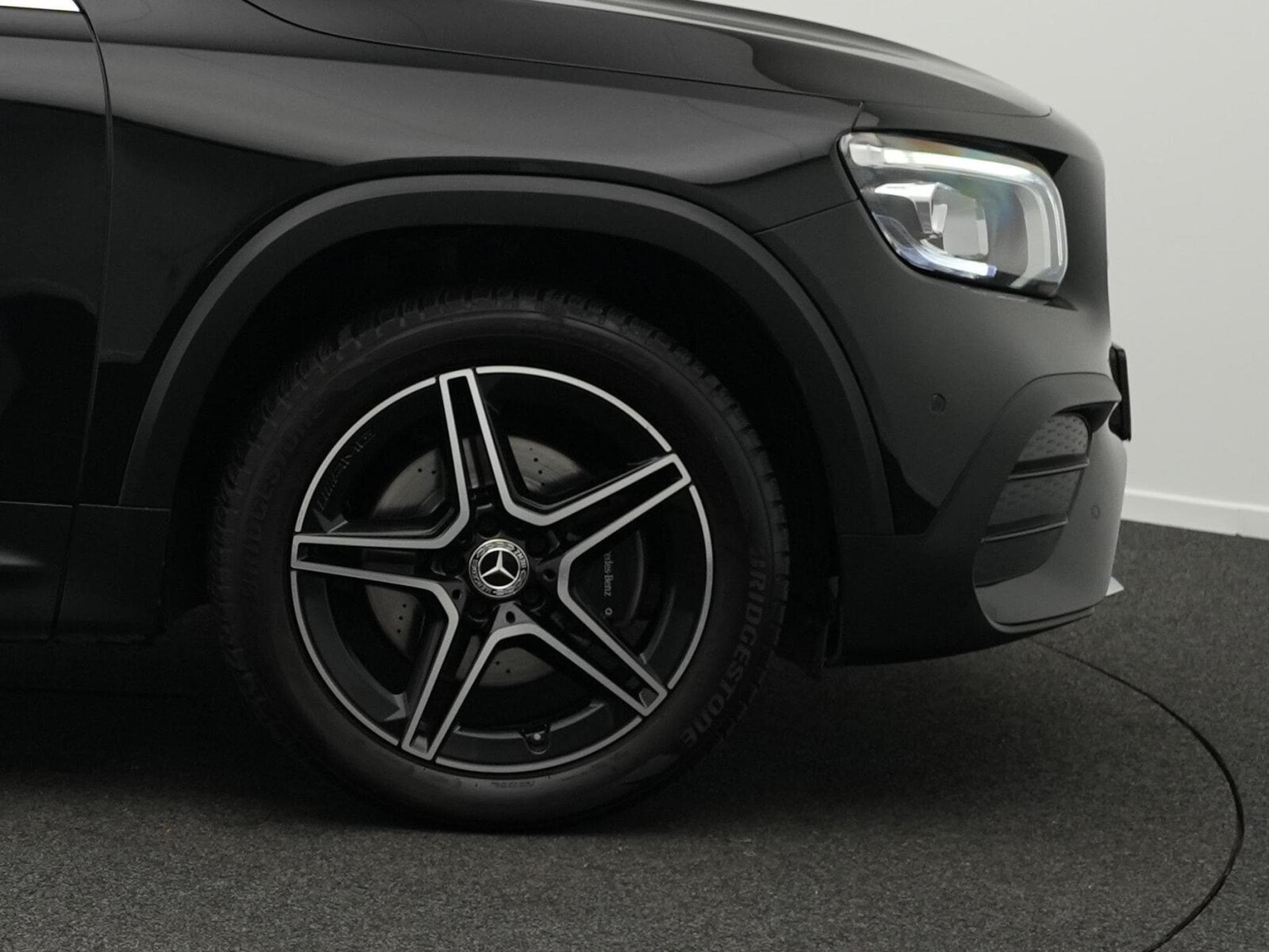 Mercedes GLB 200 AMG Line/Navi/Autom./Klima/LED (1970) - Foto 6