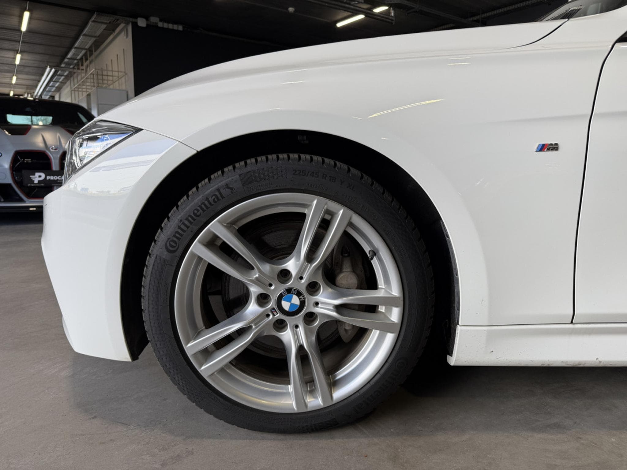 BMW 335 335 i/Active Hybrid /Sport-Paket M/Camera/Bi Xénon/Cuir/ (2015) - Foto 20