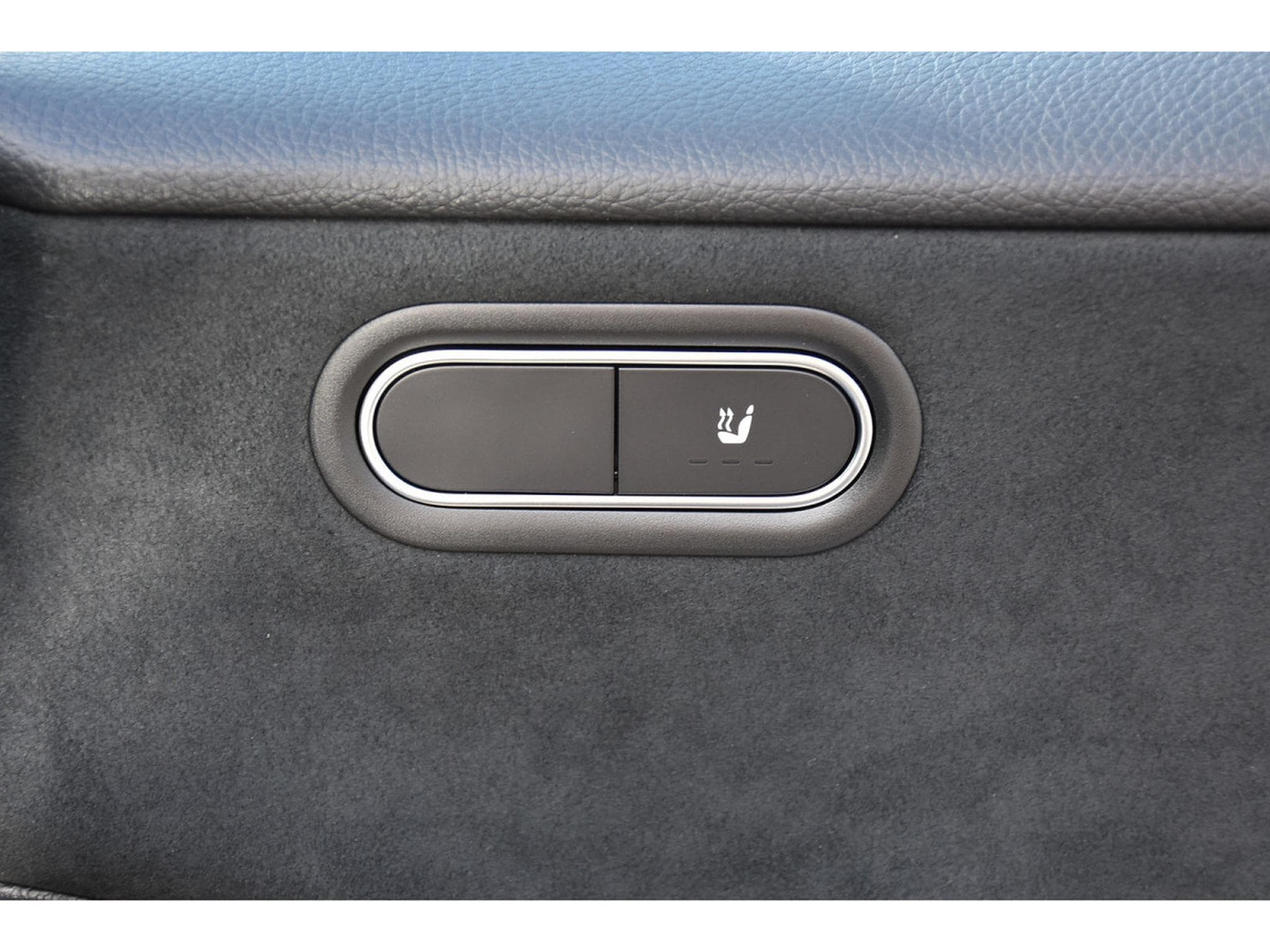 Mercedes A 200 d AMG Line 8G-DCT REGUL GPS CAM PARK APPLE CARPLAY NEUVE (2025) - Photo 23