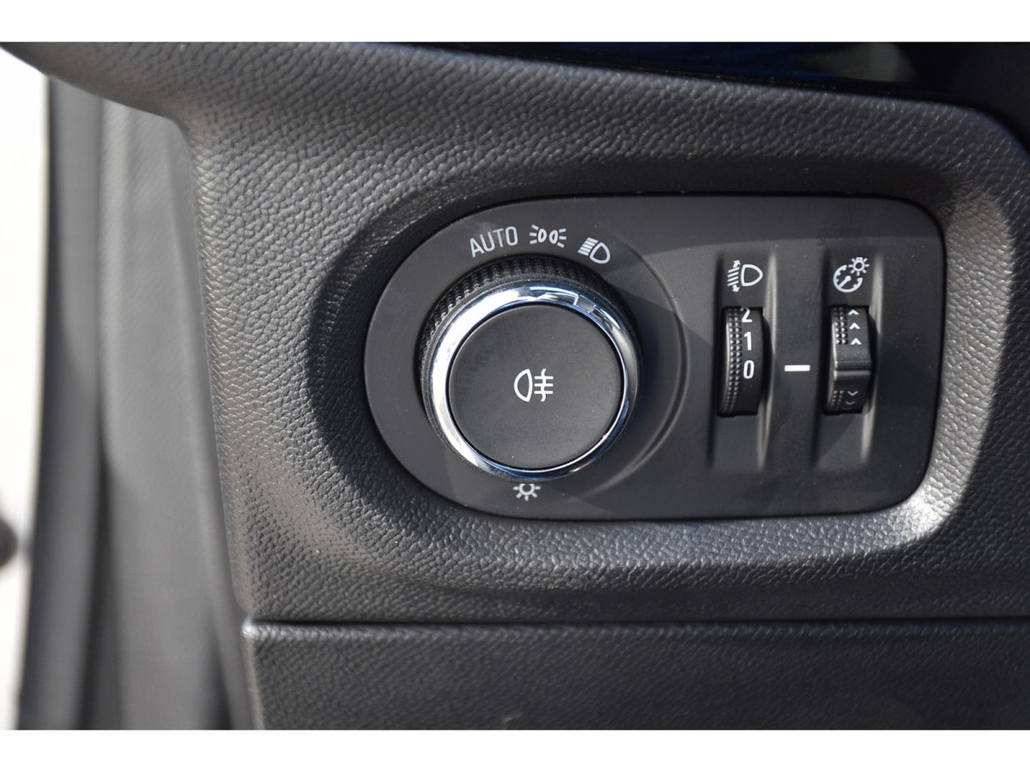 Opel Corsa 1.2 Turbo GS REGUL LANE SIDE CAM NEUVE (2025) - Photo 19