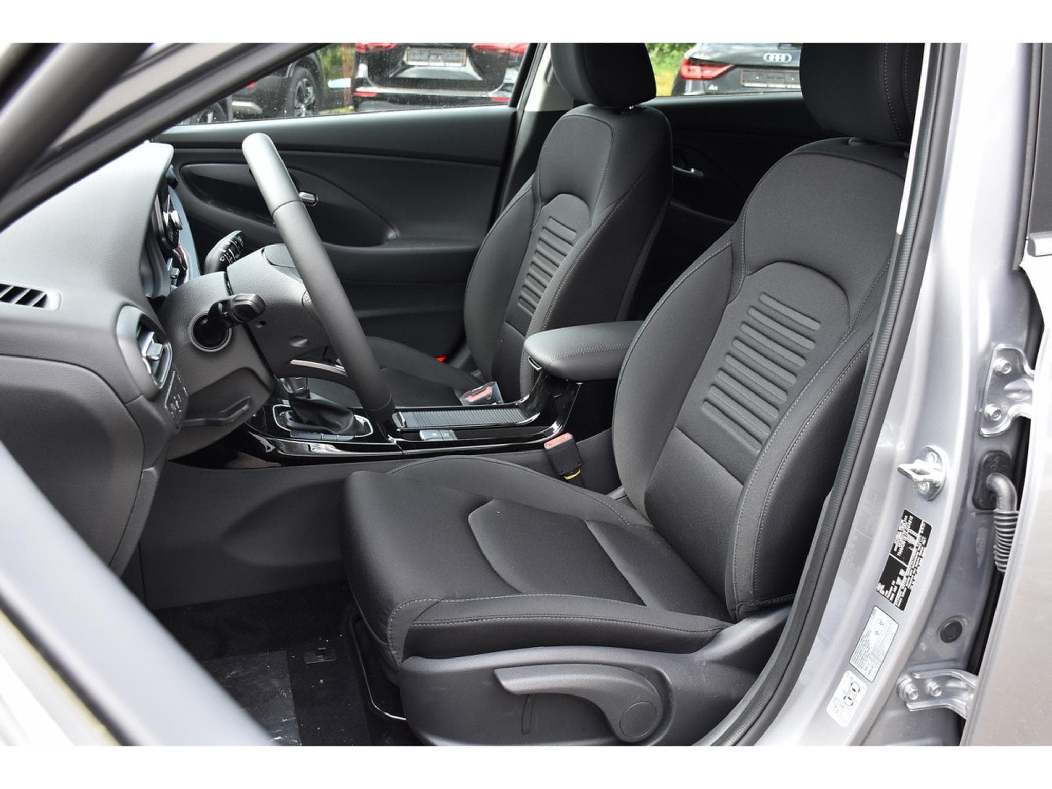 Hyundai i30 1.0 T-GDi Techno DCT REGUL GPS CAM LANE (2025) - Photo 6