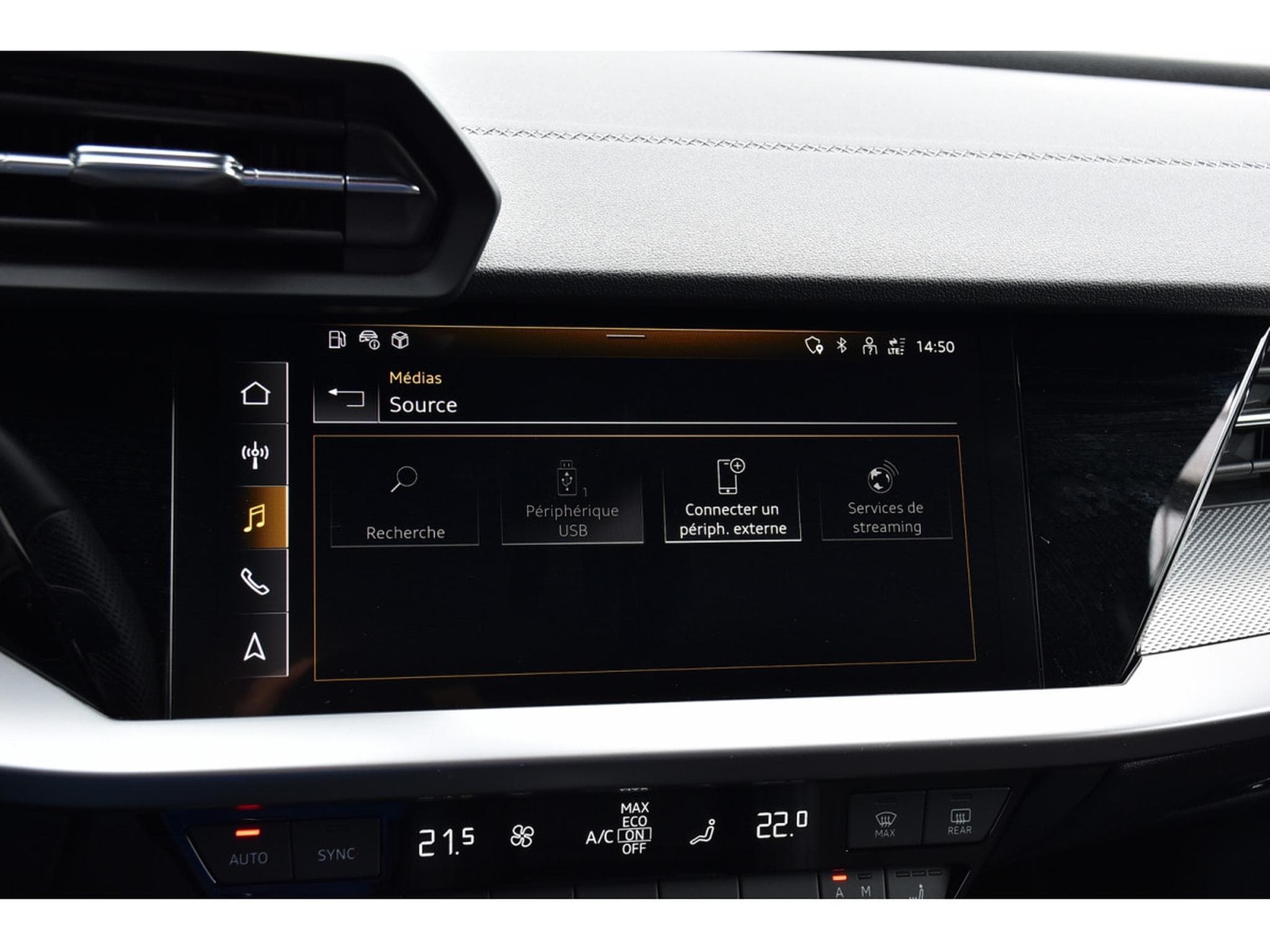 Audi A3 Sportback 35 TFSI S-Line S-Tronic ACC GPS LANE PARK 1° MAIN (2024) - Photo 11