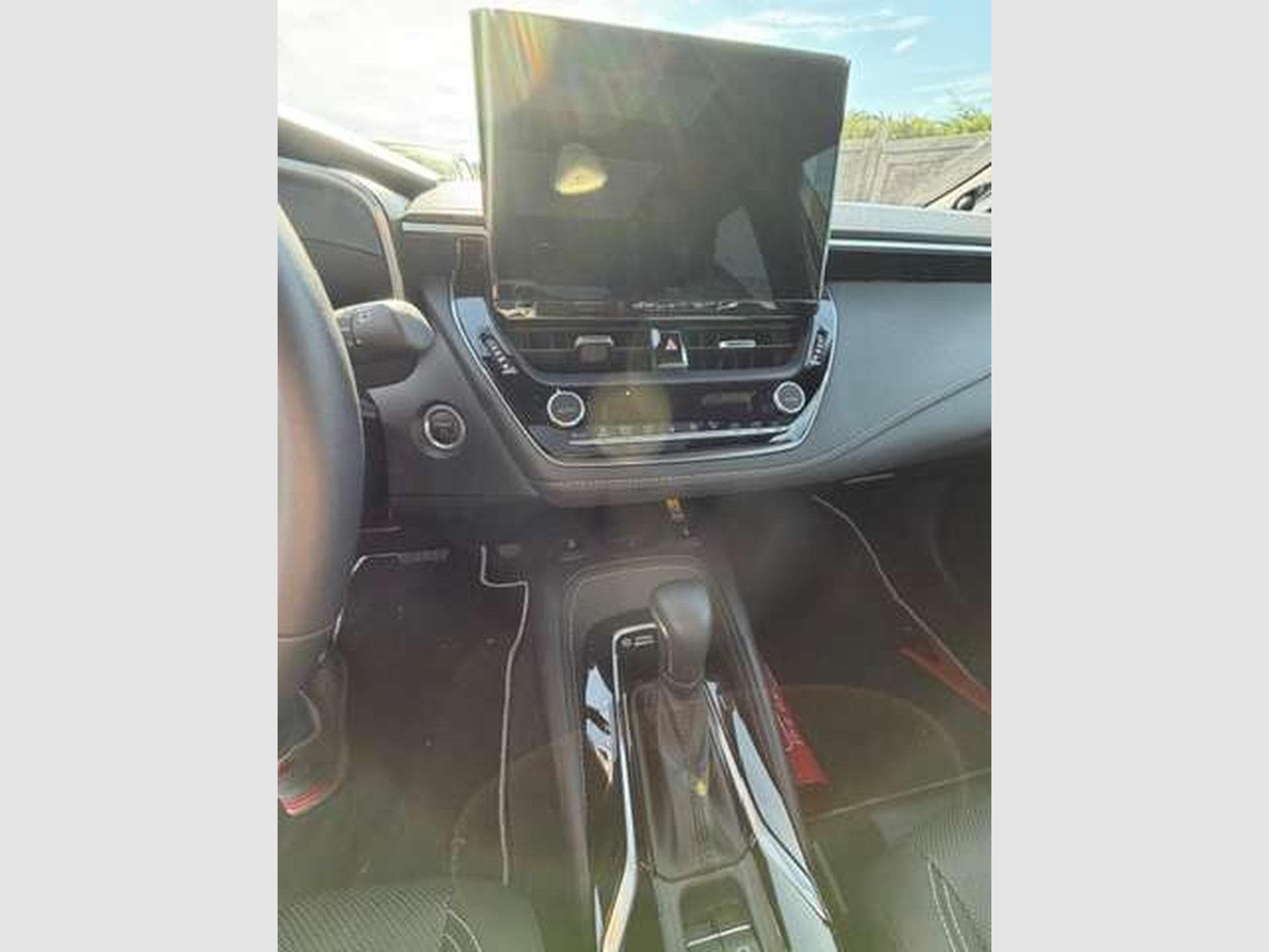 Toyota Corolla Corolla TS Hybrid 1.8 Premium e-CVT GPF Premium (2025) - Photo 12