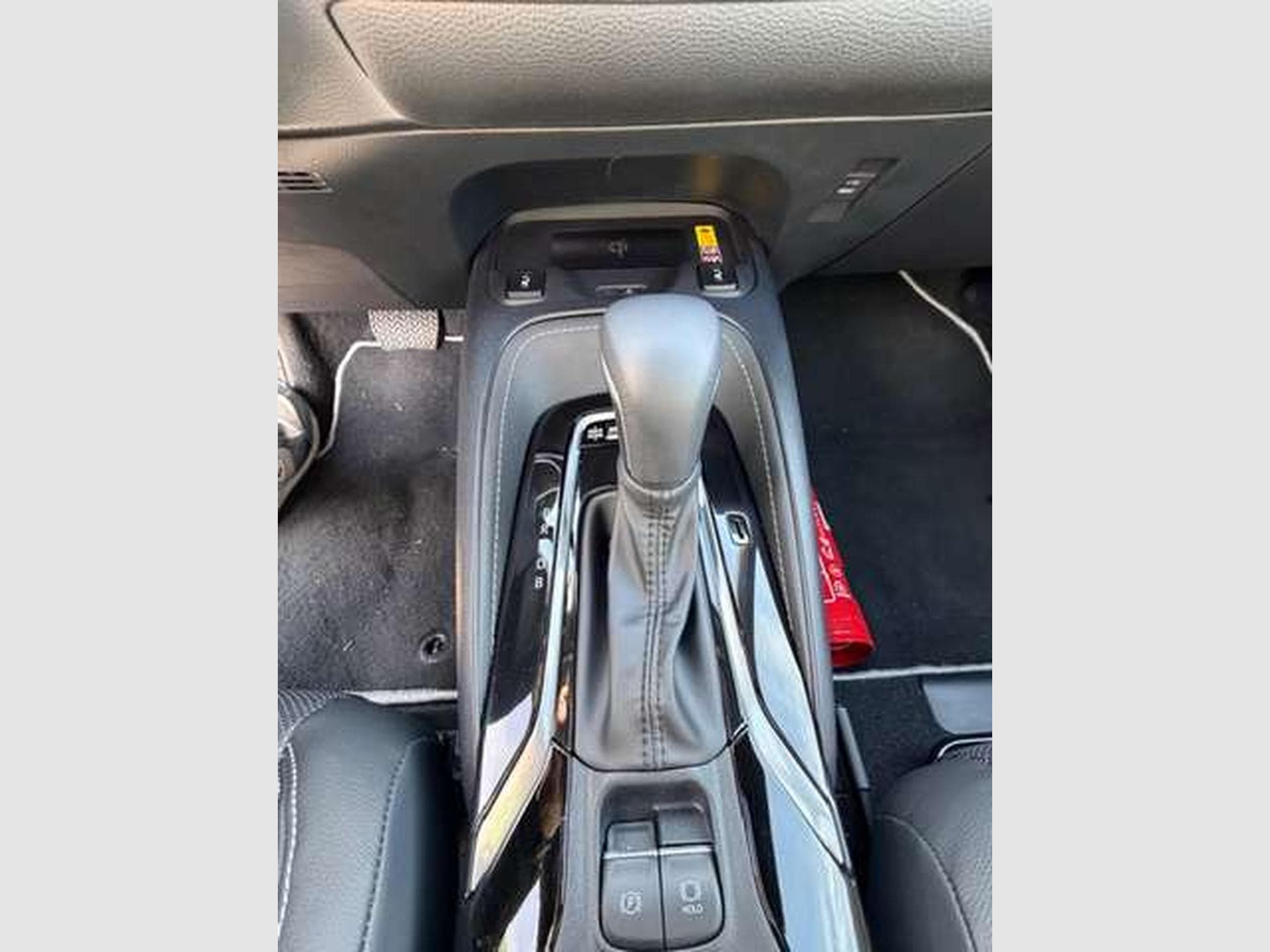 Toyota Corolla Corolla TS Hybrid 1.8 Premium e-CVT GPF Premium (2025) - Photo 15