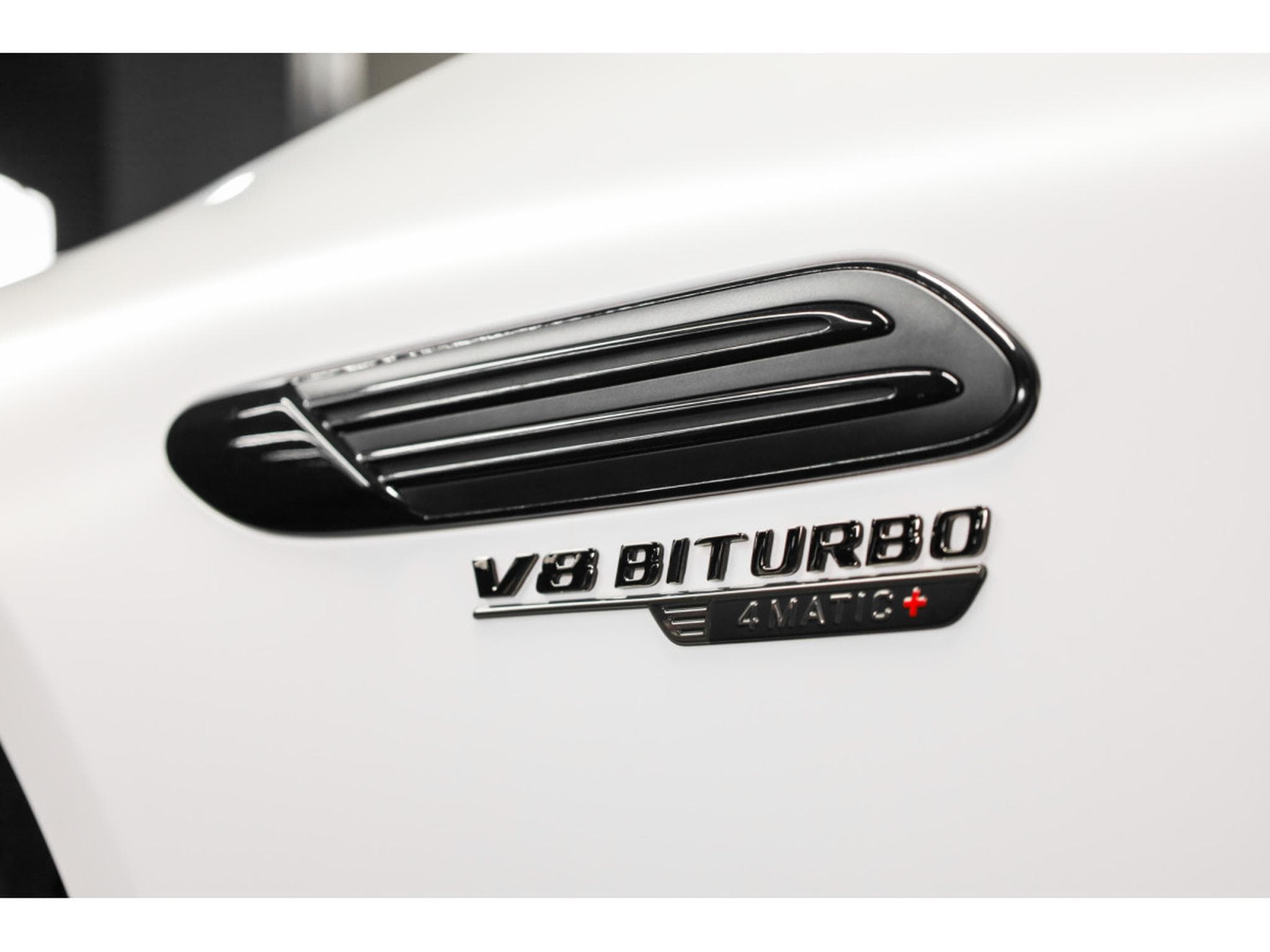 Mercedes SL 63 AMG 4 MATIC + / MANUFAKTUR Opalite White Magno (2022) - Photo 19