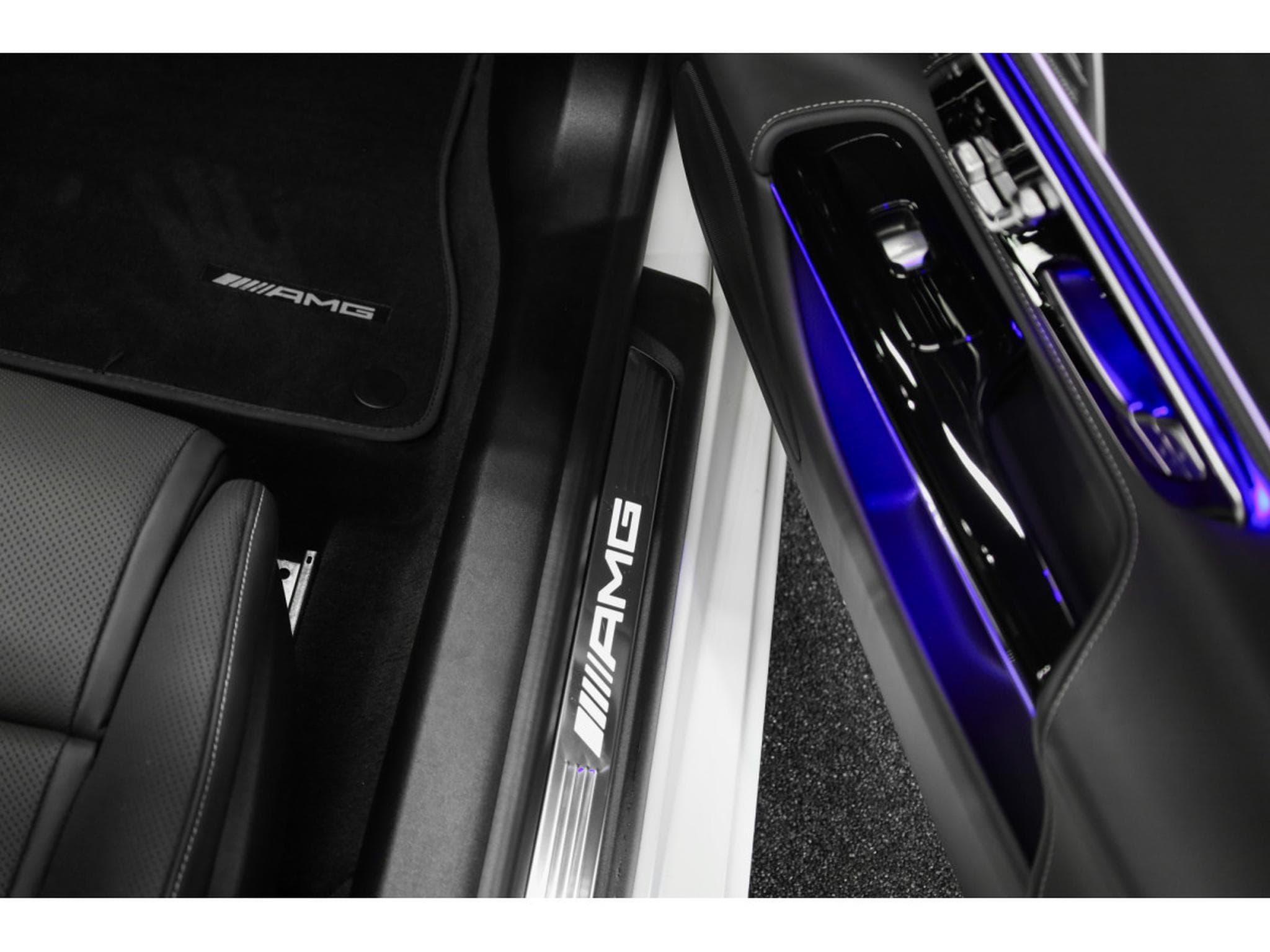 Mercedes SL 63 AMG 4 MATIC + / MANUFAKTUR Opalite White Magno (2022) - Photo 20