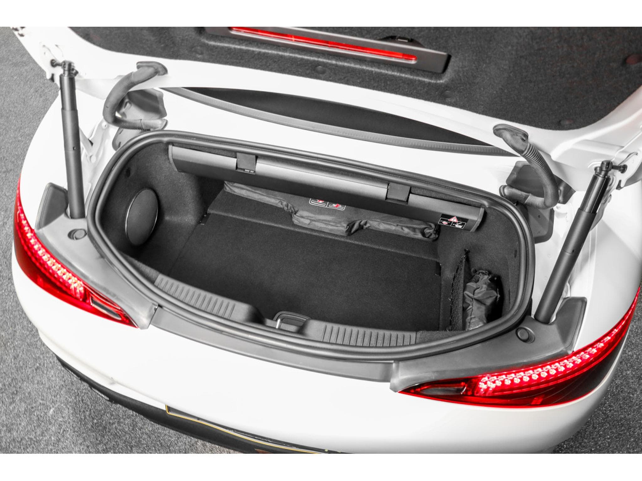 Mercedes SL 63 AMG 4 MATIC + / MANUFAKTUR Opalite White Magno (2022) - Photo 22