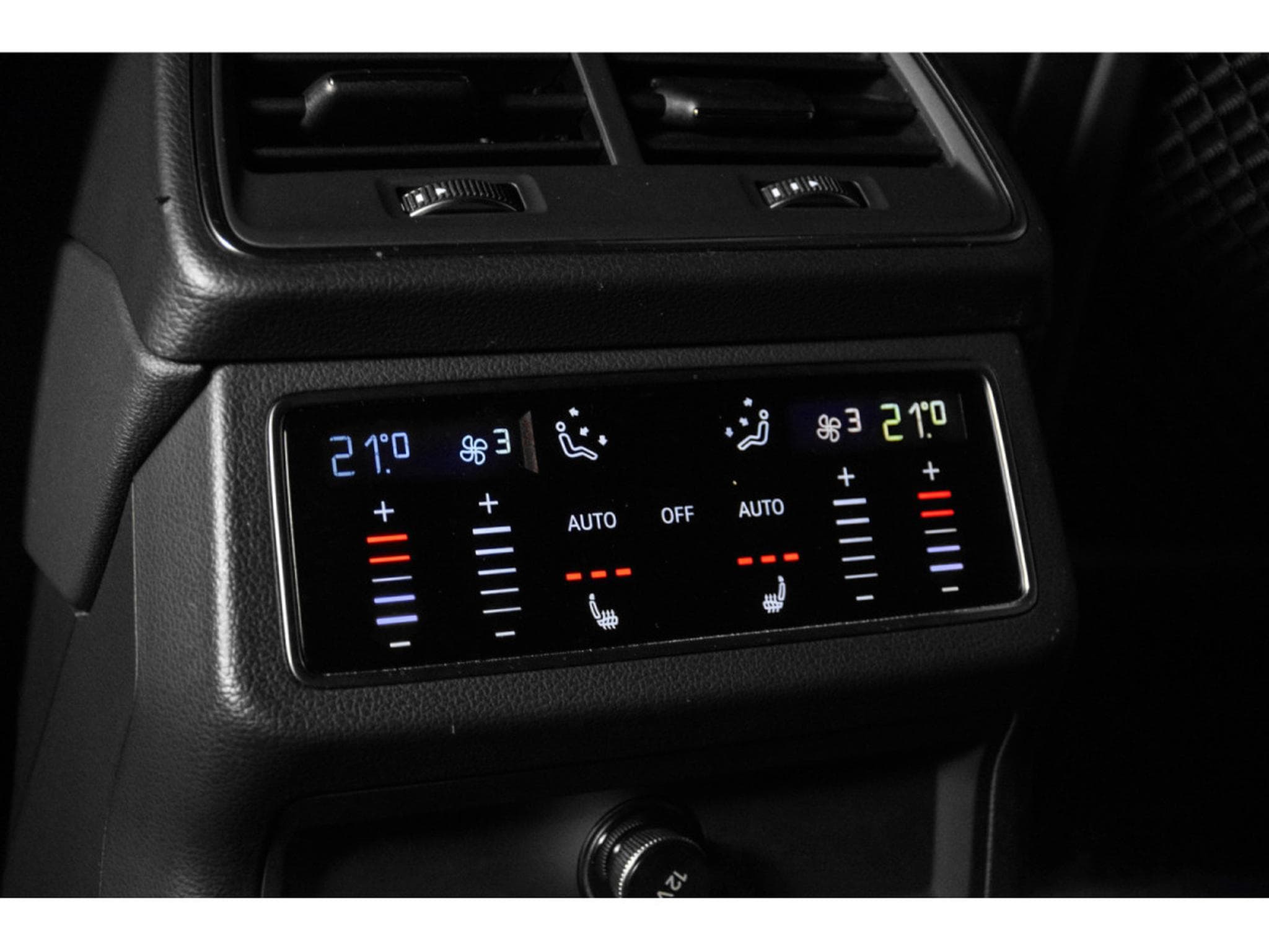 Audi RS6 C8 PERFORMANCE (2023) - Photo 21