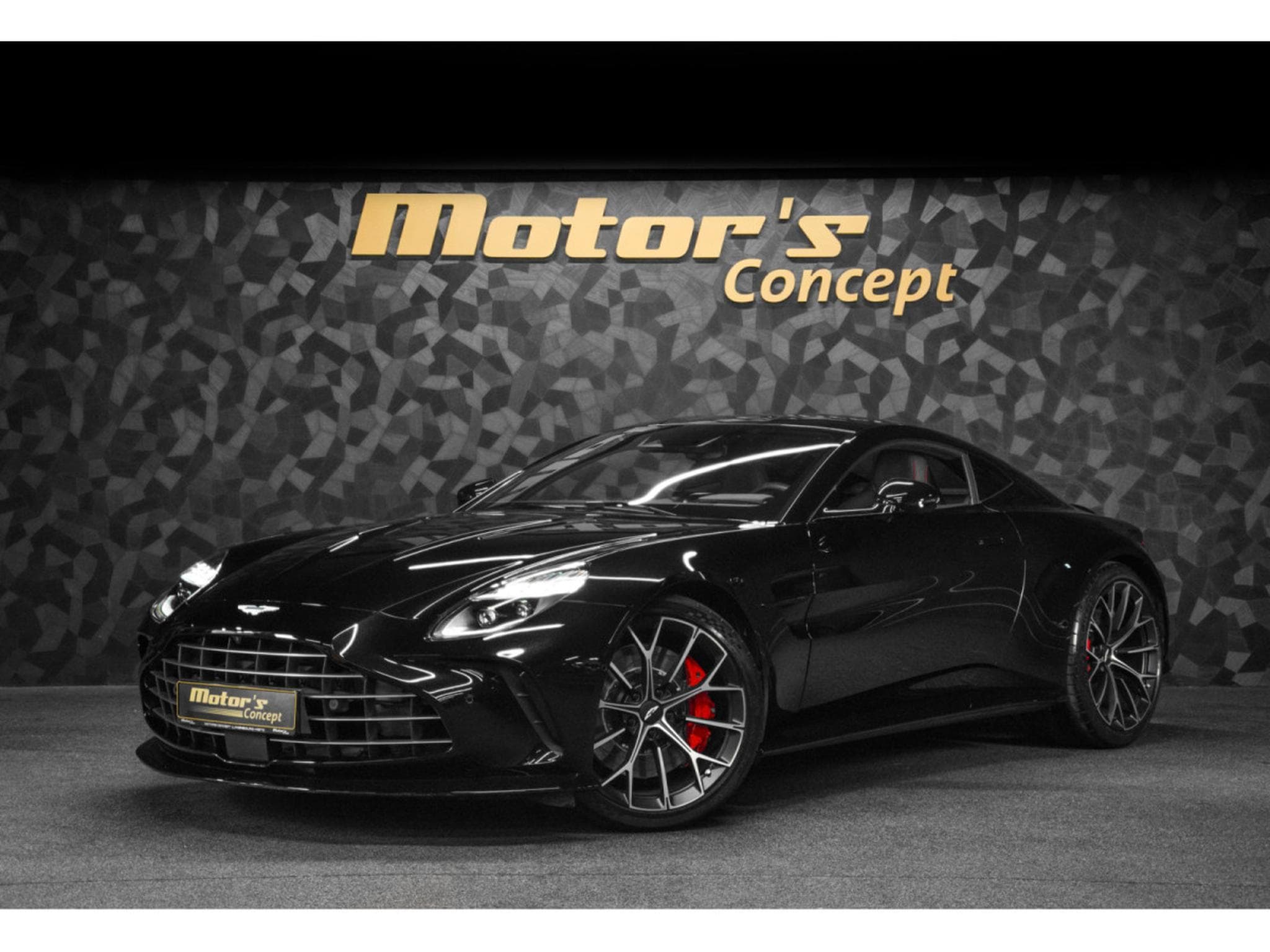 Aston-Martin V8 Vantage V8 Coupé (2025) - Photo 1