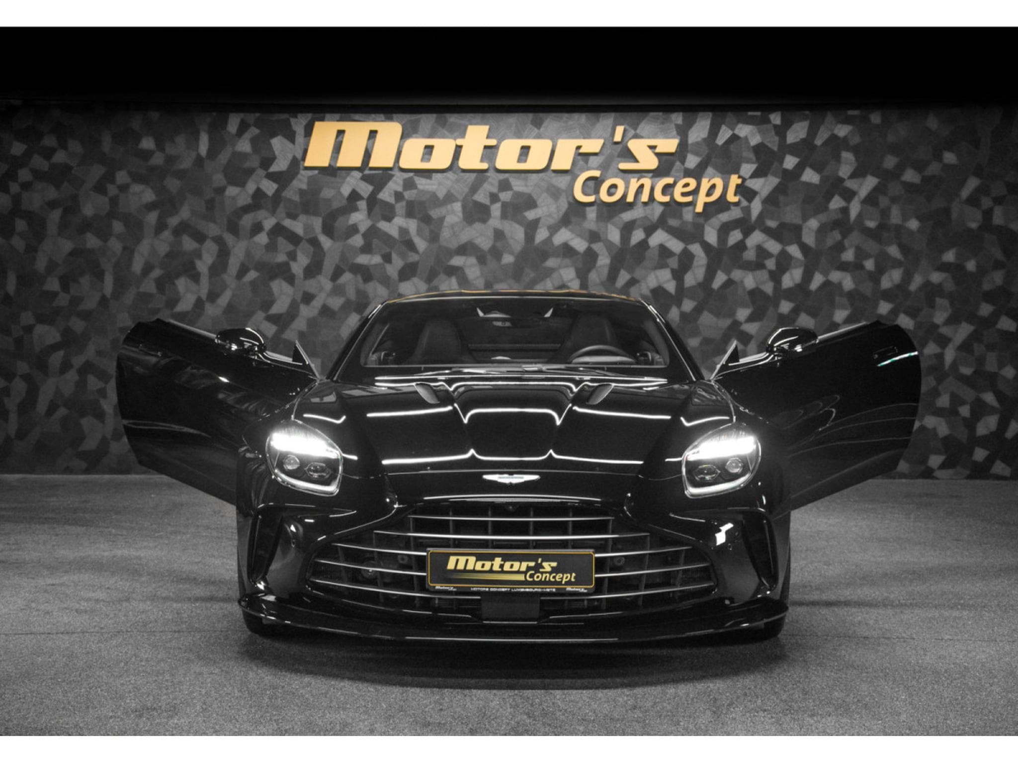 Aston-Martin V8 Vantage V8 Coupé (2025) - Photo 4