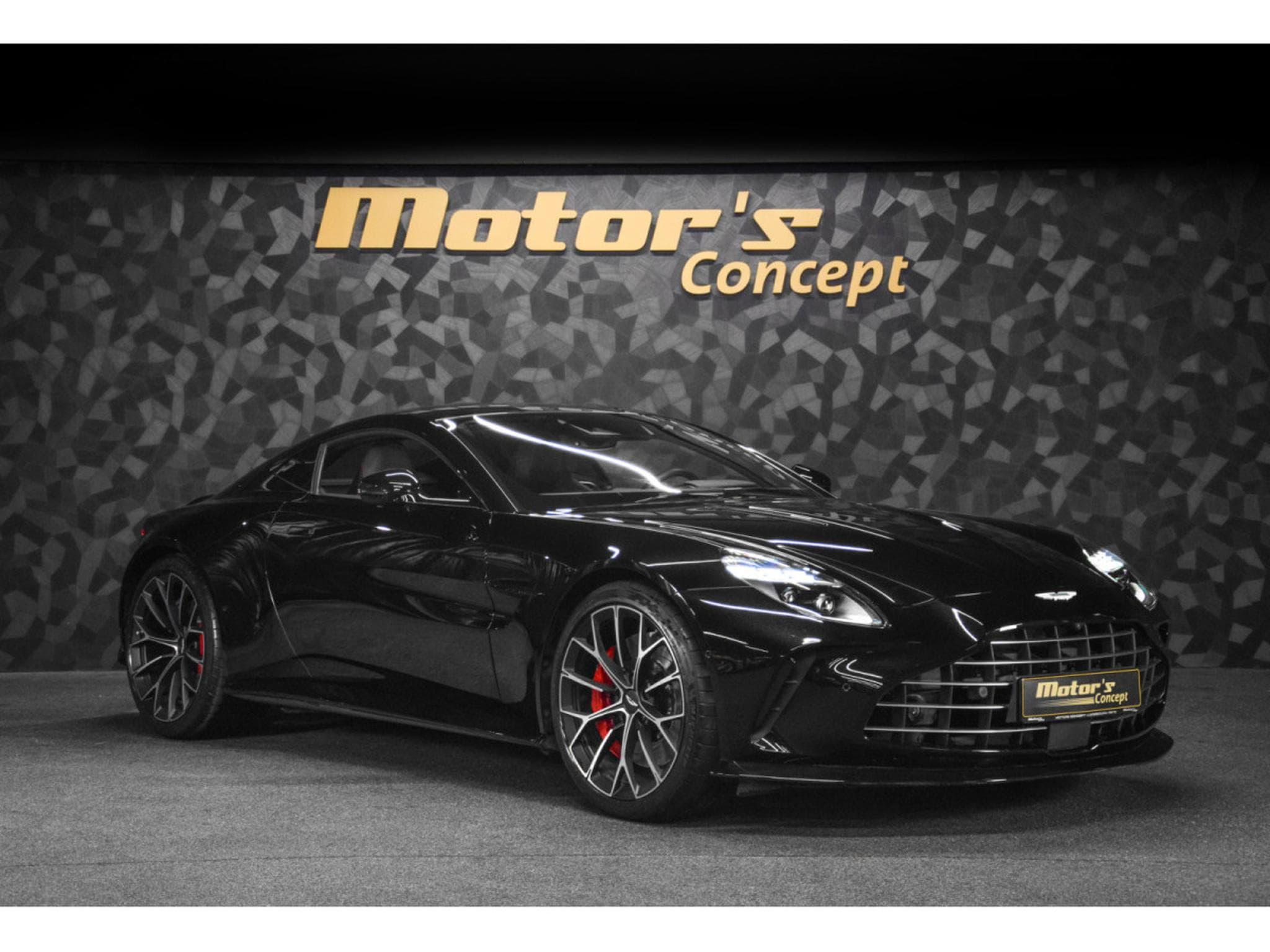 Aston-Martin V8 Vantage V8 Coupé (2025) - Photo 6